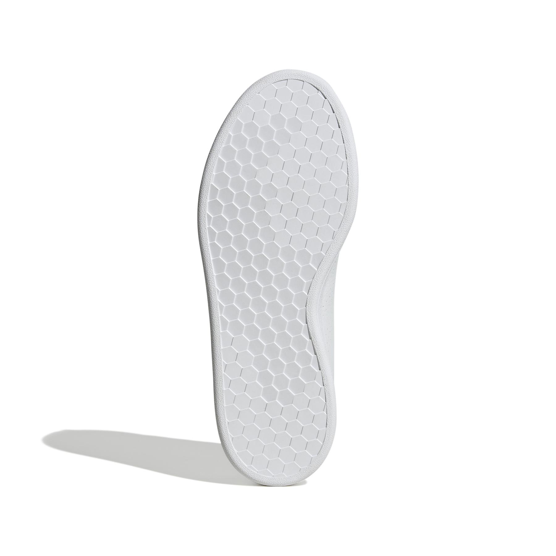 product/a/d/adidas_ie5241_4_footwear_photography_bottom_view_white.jpg