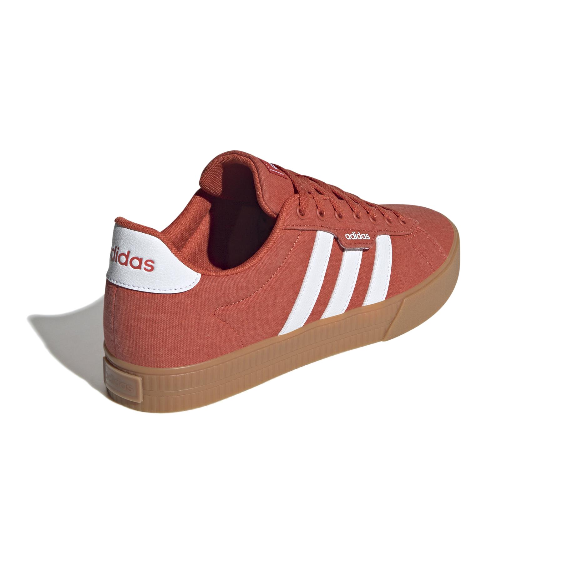 product/a/d/adidas_ie5331_5_footwear_photography_back_lateral_top_view_white.jpg