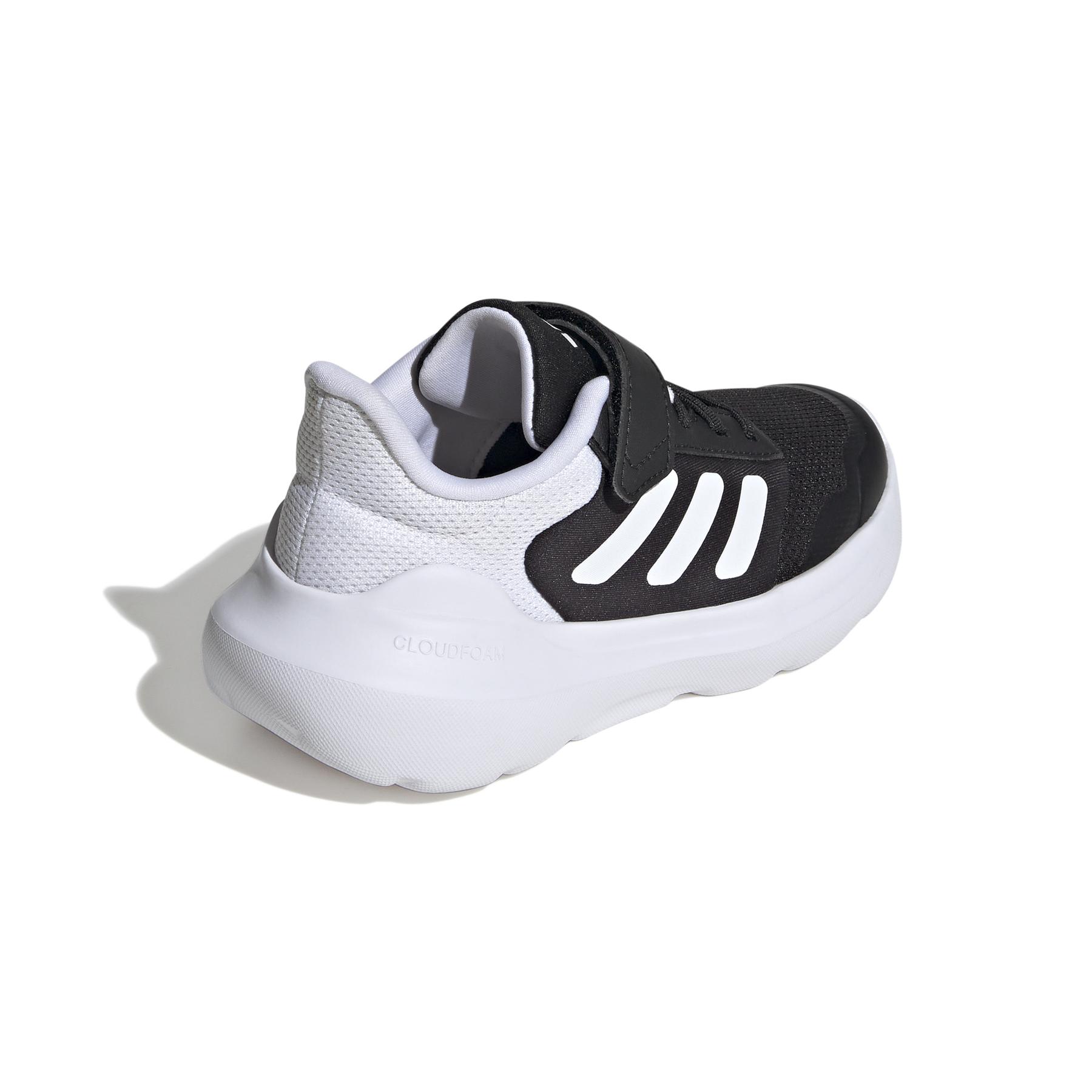 product/a/d/adidas_ie5983_7_footwear_photography_back_lateral_top_view_white.jpg