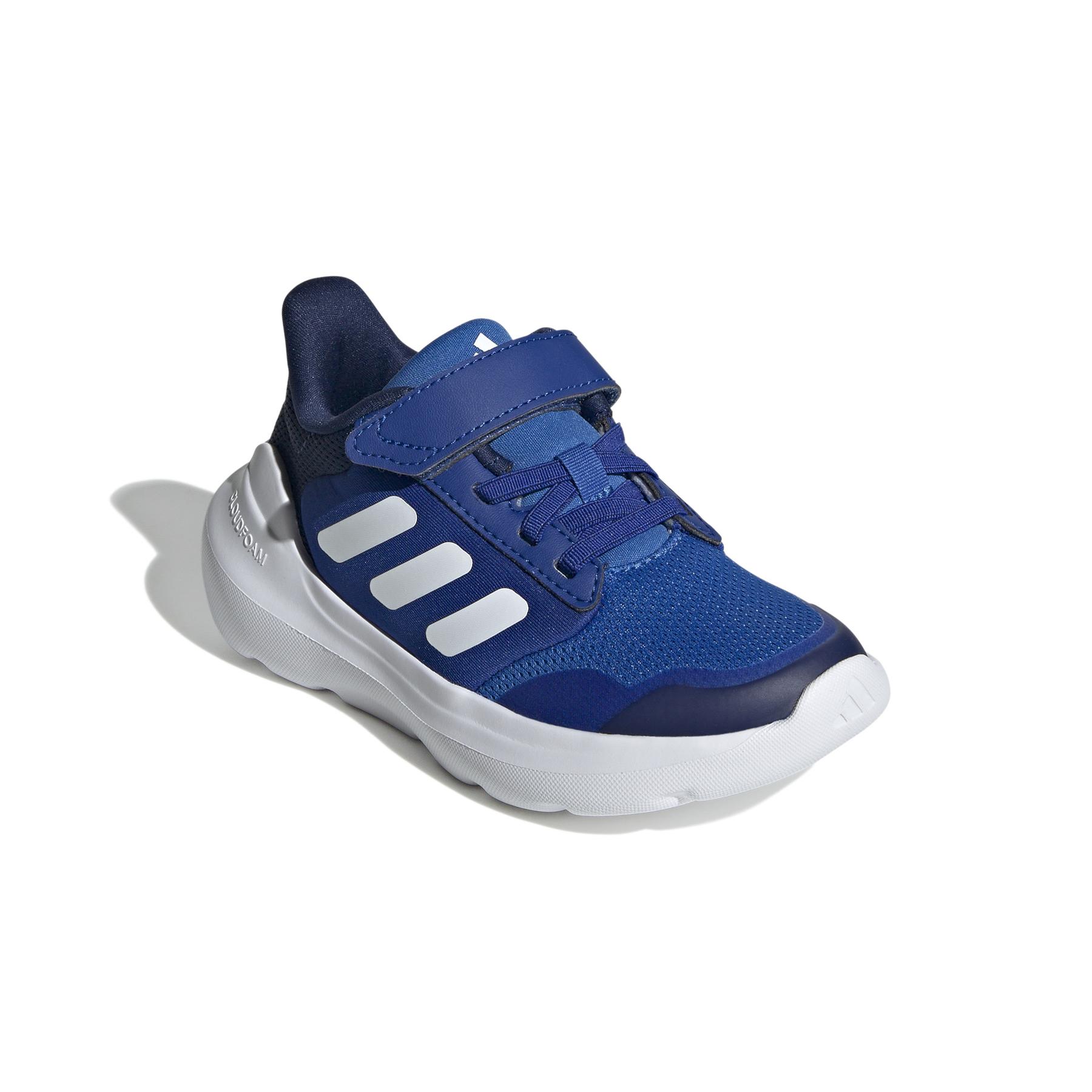 product/a/d/adidas_ie5989_6_footwear_photography_front_lateral_top_view_white.jpg