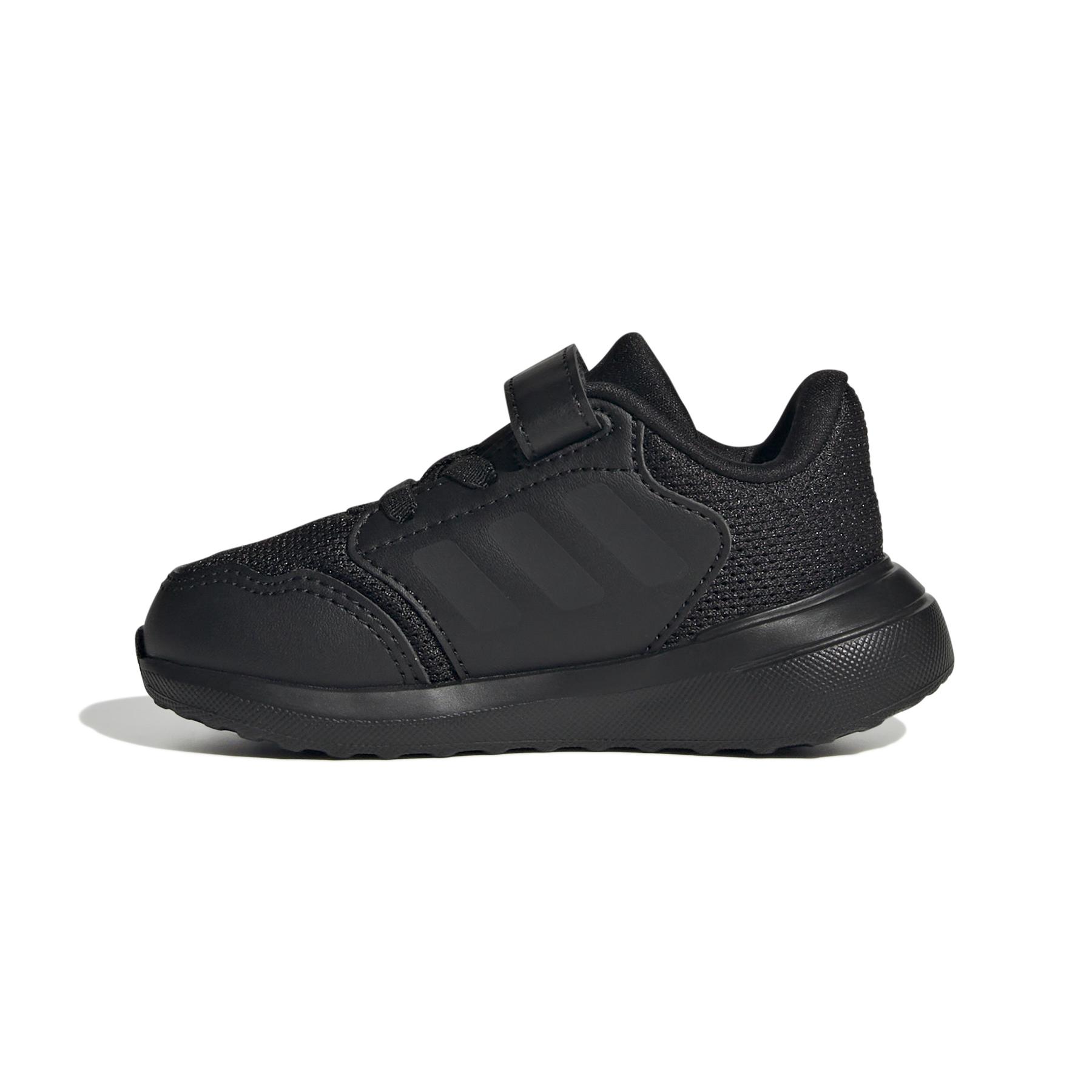 product/a/d/adidas_ie6012_5_footwear_photography_side_medial_center_view_white.jpg