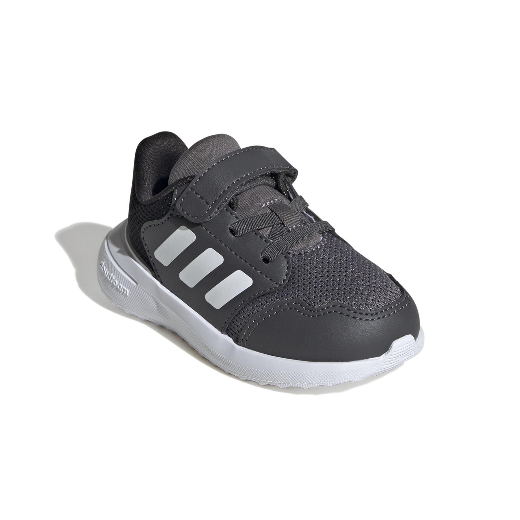 product/a/d/adidas_ie6013_6_footwear_photography_front_lateral_top_view_white.jpg