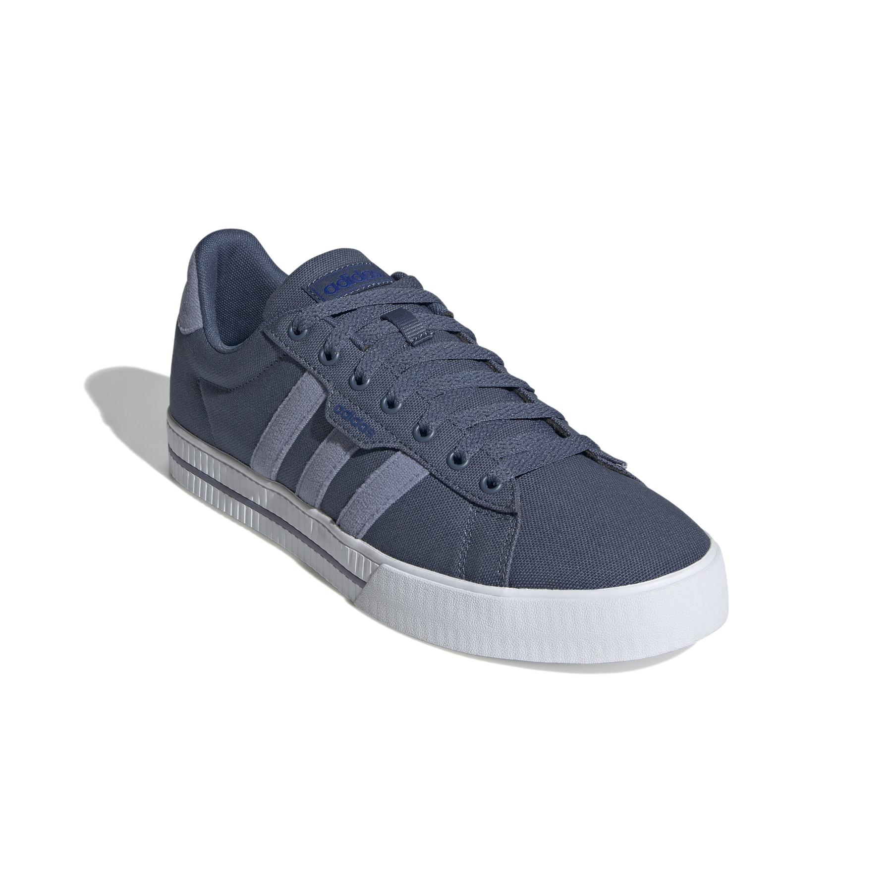 product/a/d/adidas_ie7840_6_footwear_photography_front_lateral_top_view_white.jpg