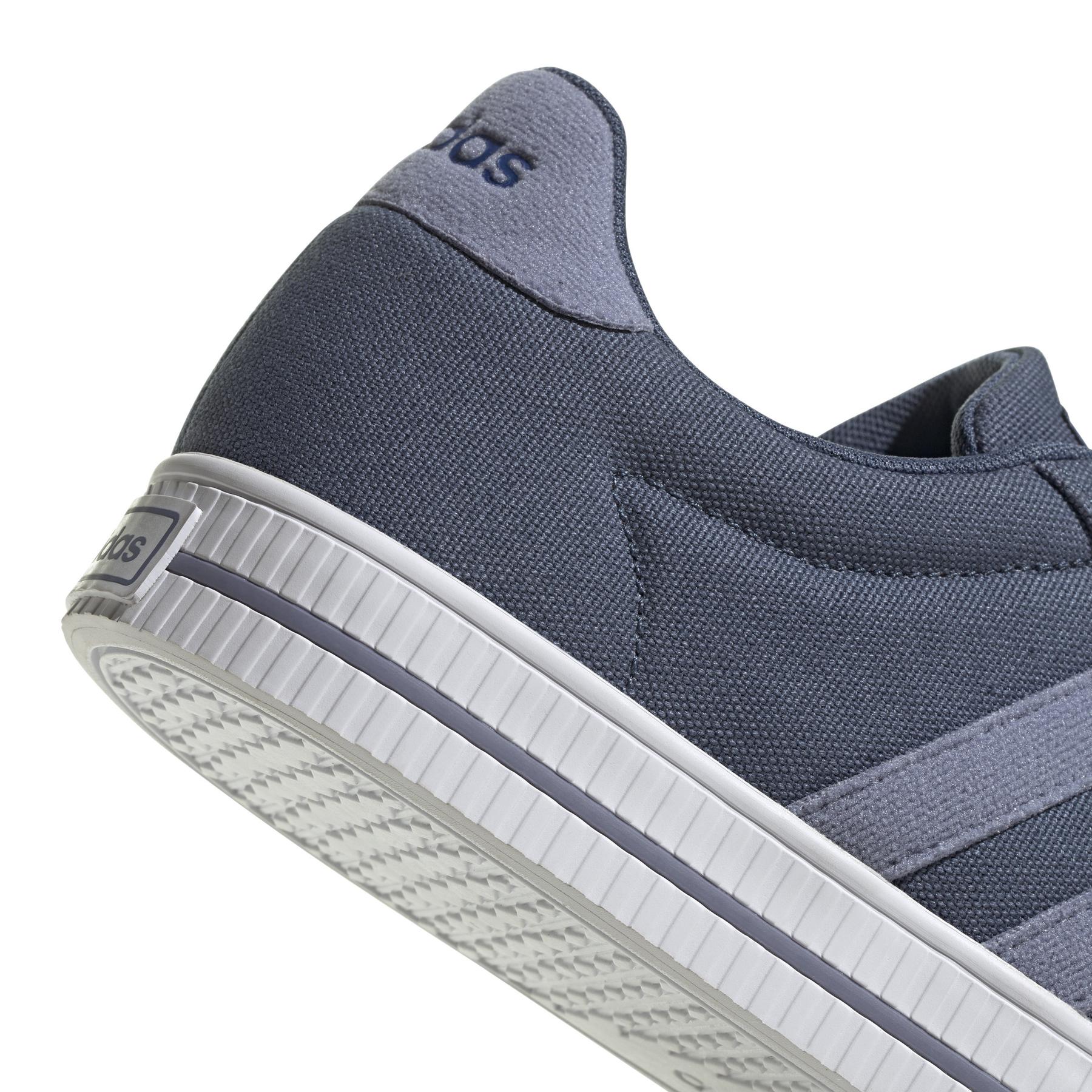 product/a/d/adidas_ie7840_8_footwear_photography_detail_view_1_white.jpg