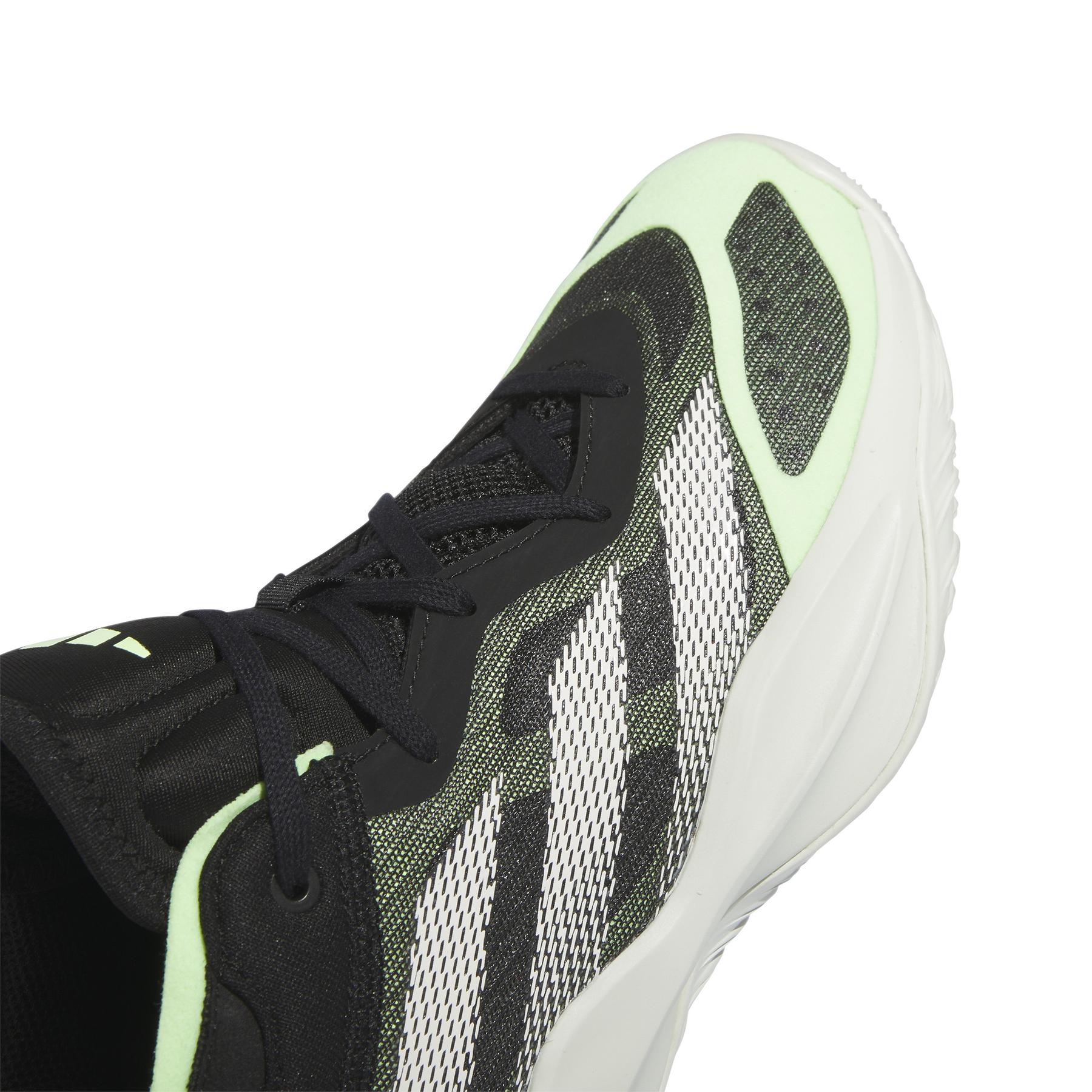 product/a/d/adidas_ie7870_8_footwear_photography_detail_view_1_white-nw091625.jpg