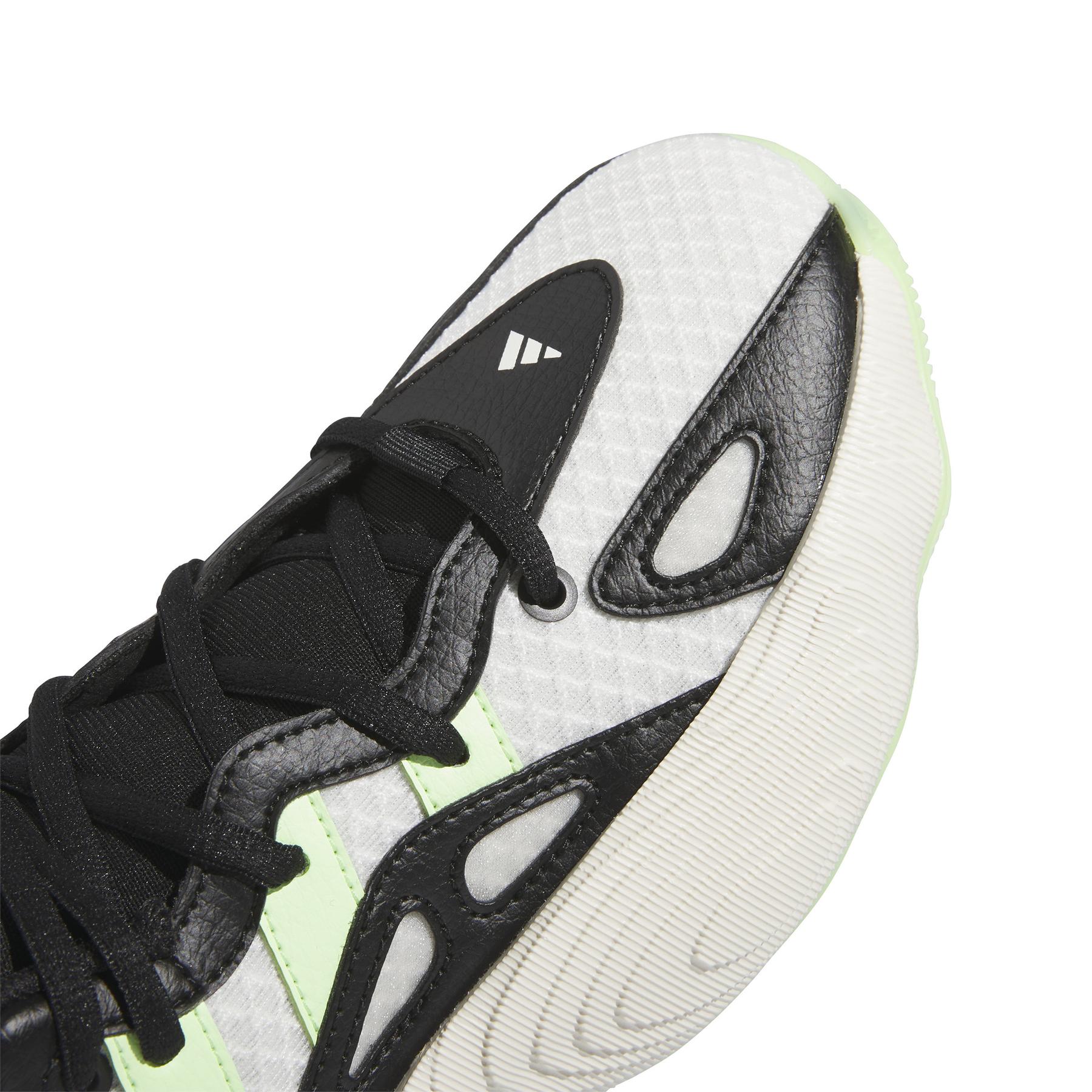 product/a/d/adidas_ie7887_8_footwear_photography_detail_view_1_white-nw091625.jpg