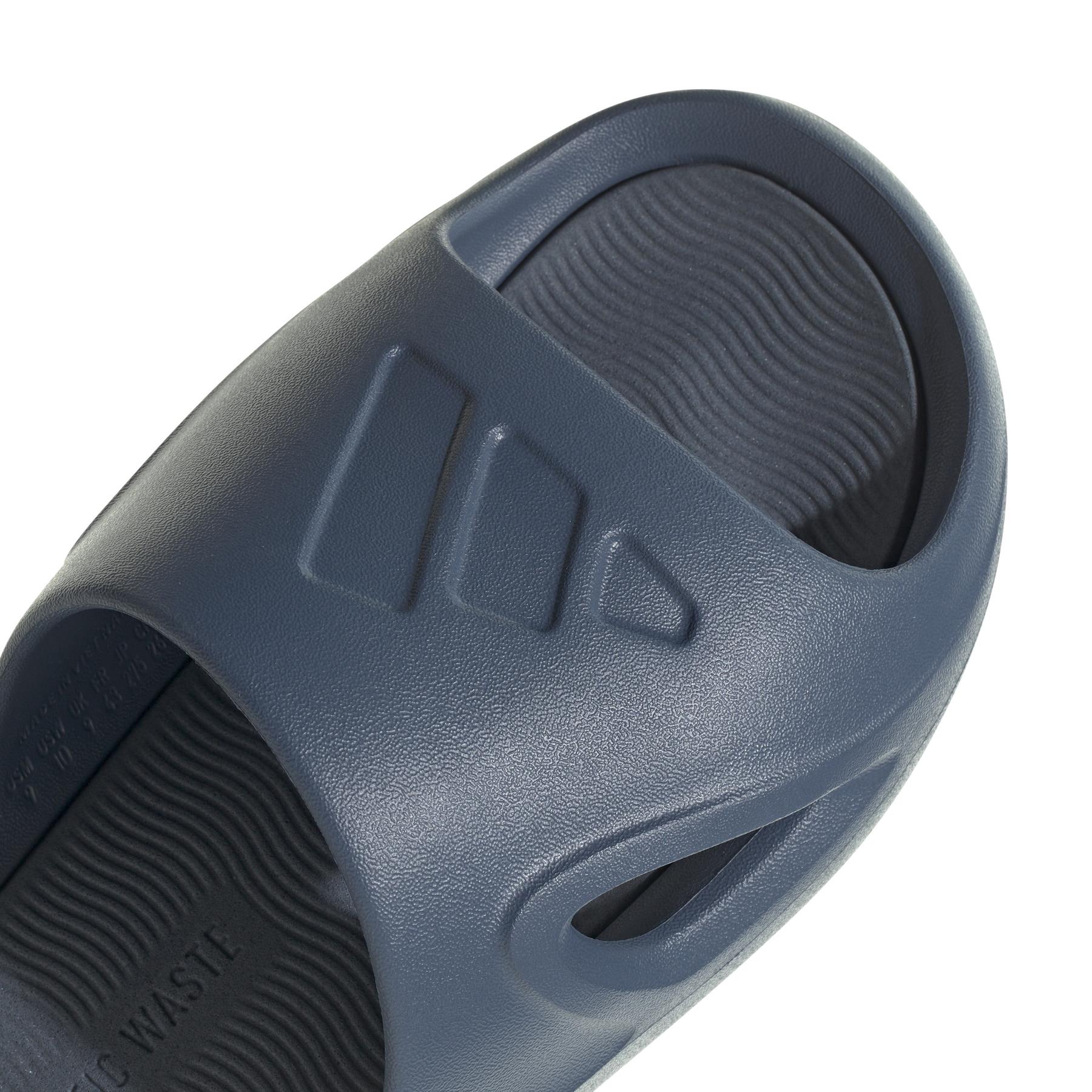 product/a/d/adidas_ie7898_8_footwear_photography_detail_view_1_white.jpg