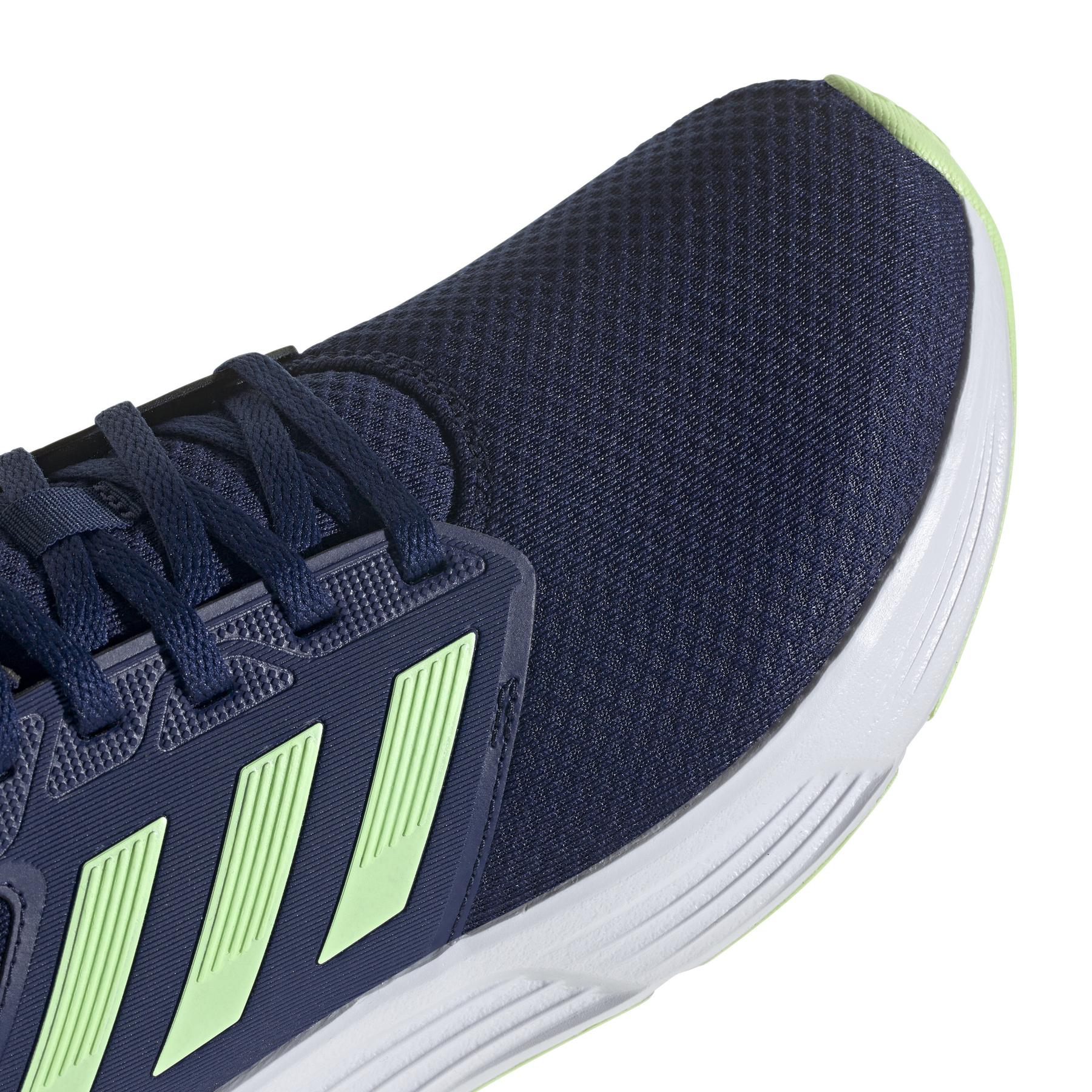 product/a/d/adidas_ie8130_9_footwear_photography_detail_view_2_white.jpg