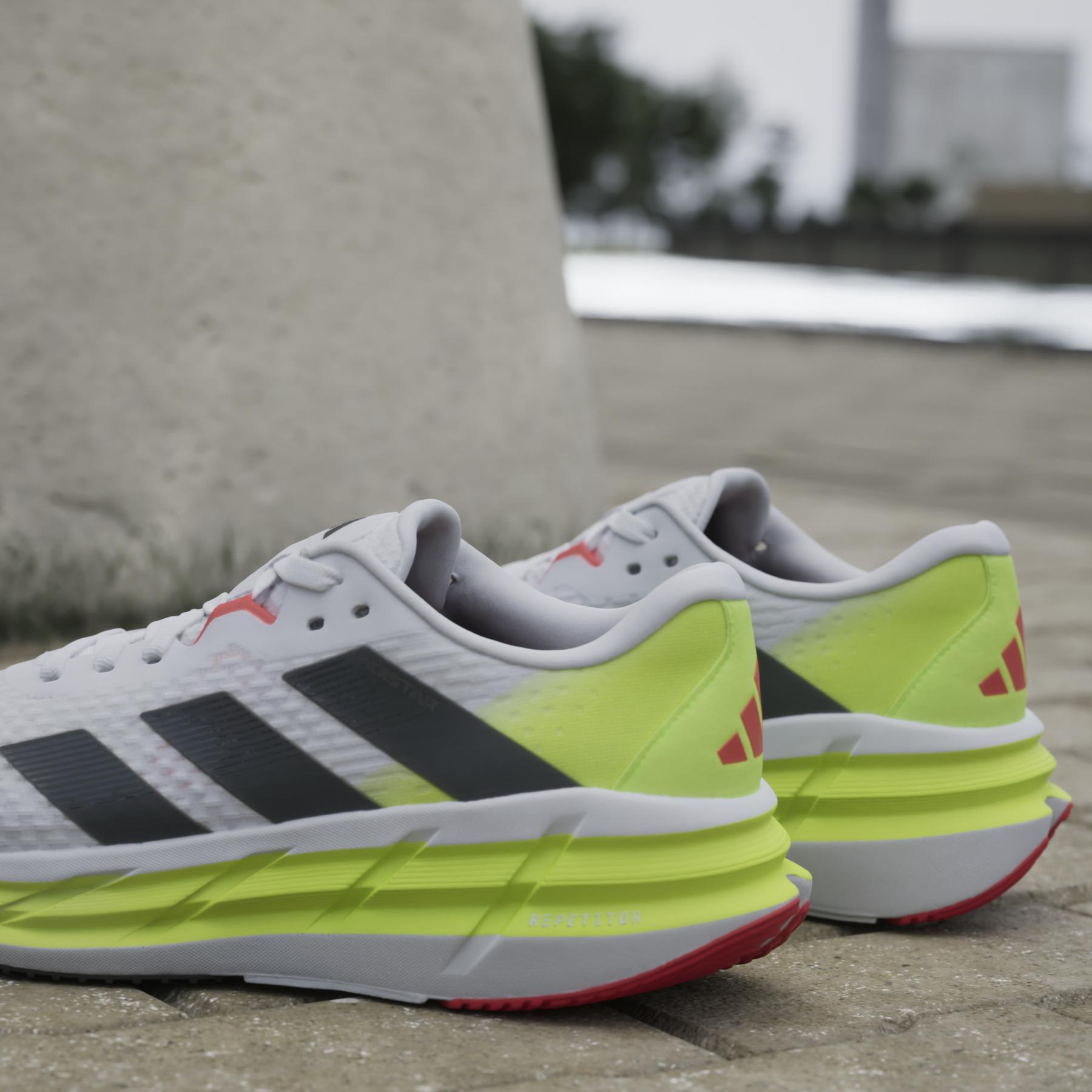 product/a/d/adidas_ie8222_25_footwear_photography_heromrktng_view_10.jpg