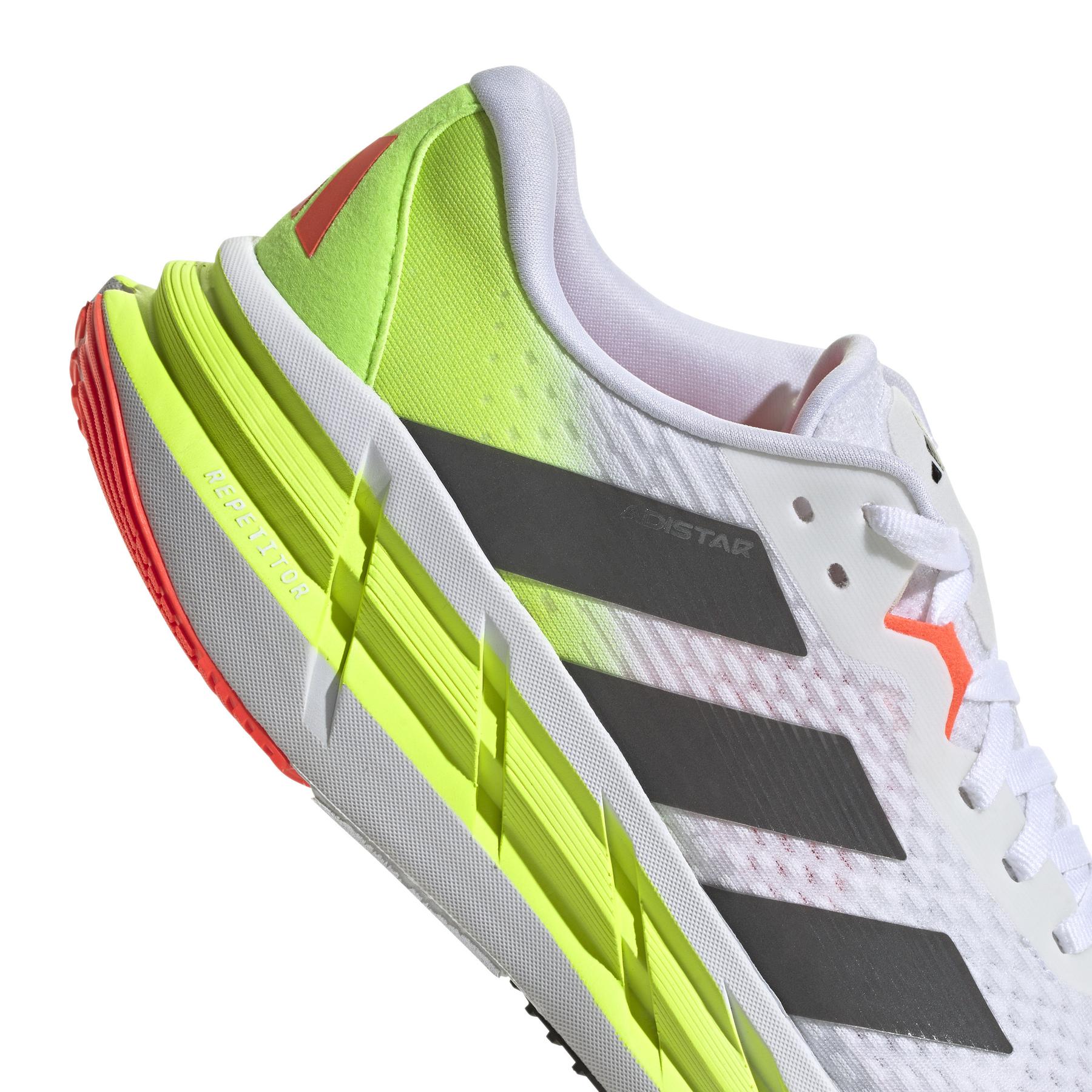 product/a/d/adidas_ie8222_9_footwear_photography_detail_view_2_white.jpg
