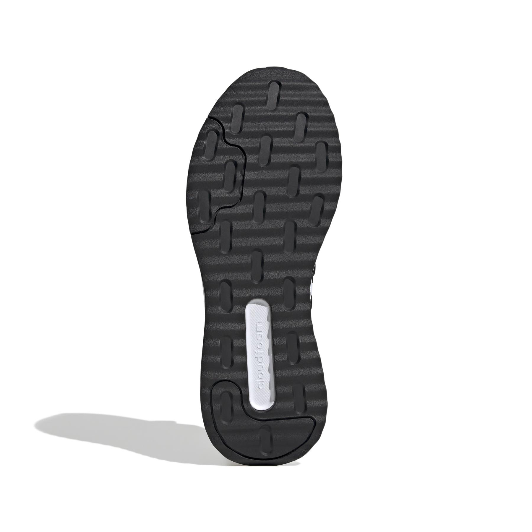 a/d/adidas_ie8473_4_footwear_photography_bottom_view_white-nw052424.jpg