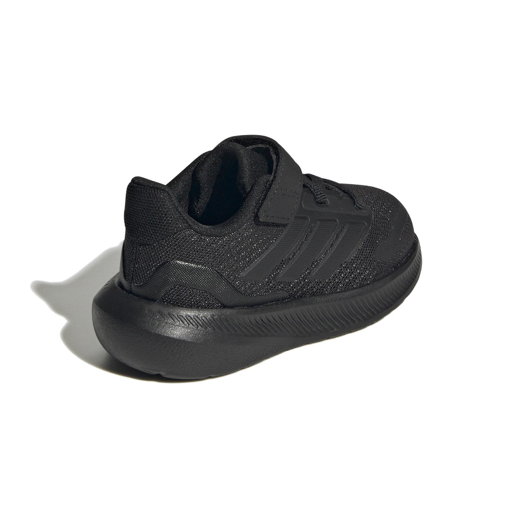 product/a/d/adidas_ie8596_7_footwear_photography_back_lateral_top_view_white.jpg