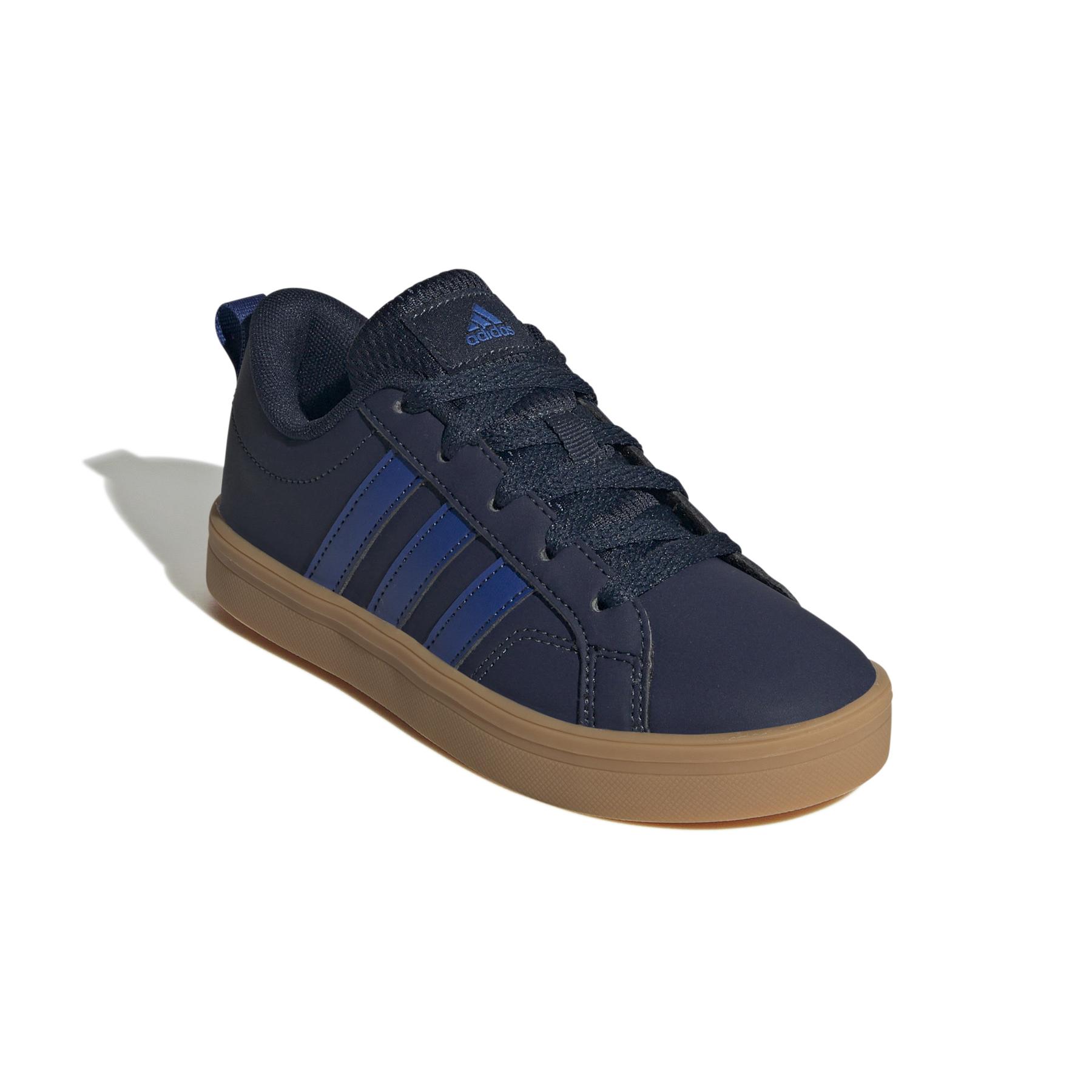 a/d/adidas_ie8884_6_footwear_photography_front_lateral_top_view_white.jpg