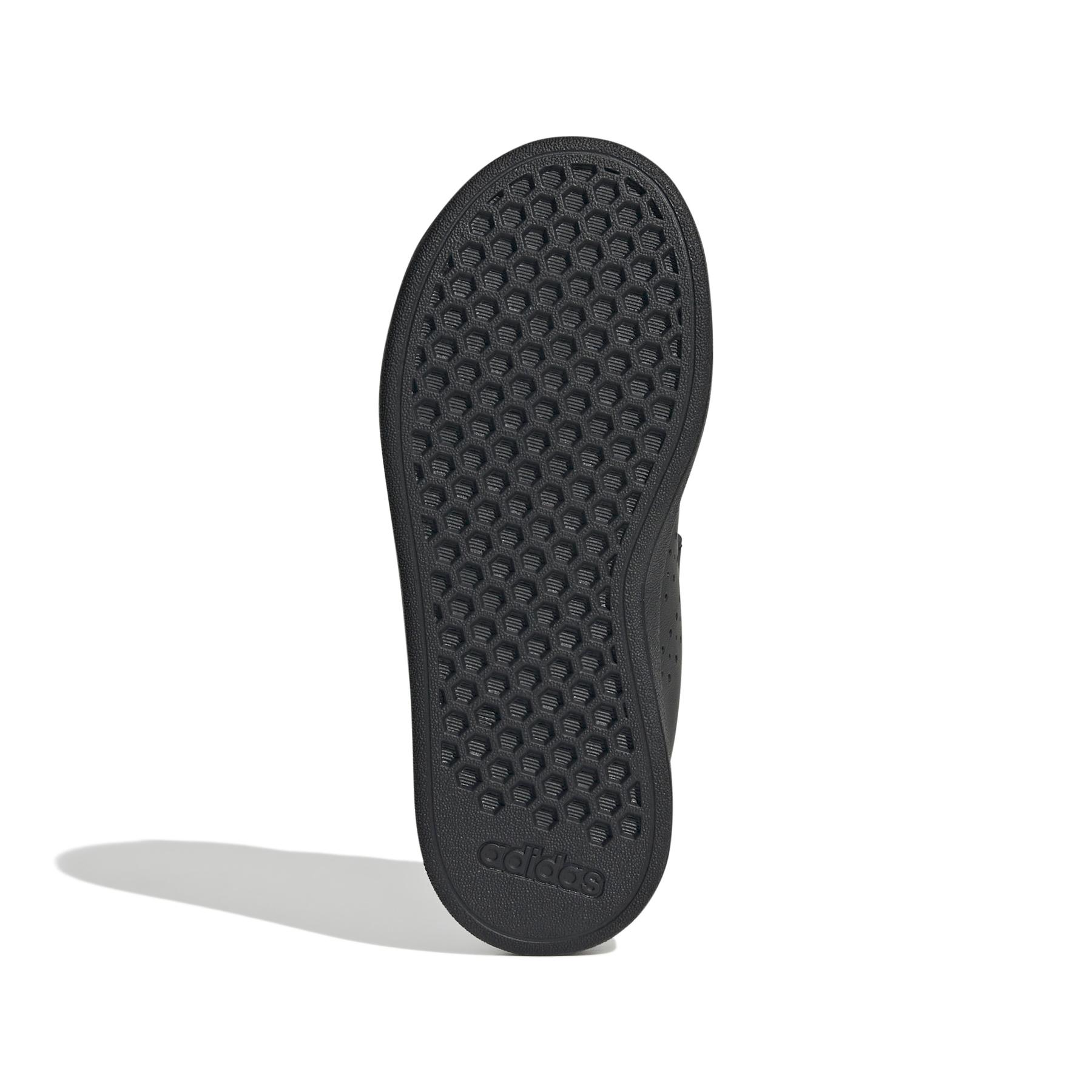 product/a/d/adidas_ie9018_4_footwear_photography_bottom_view_white.jpg