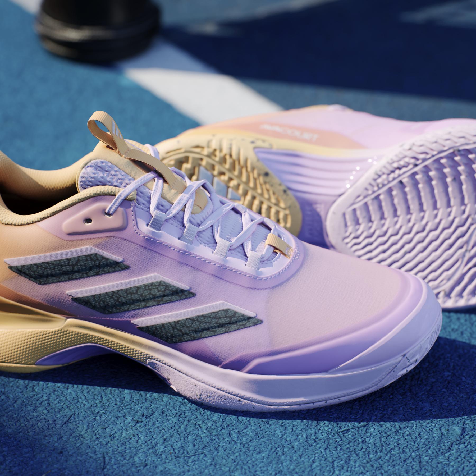 a/d/adidas_if0404_24_footwear_photography_heromrktng_view_11rep2.jpg