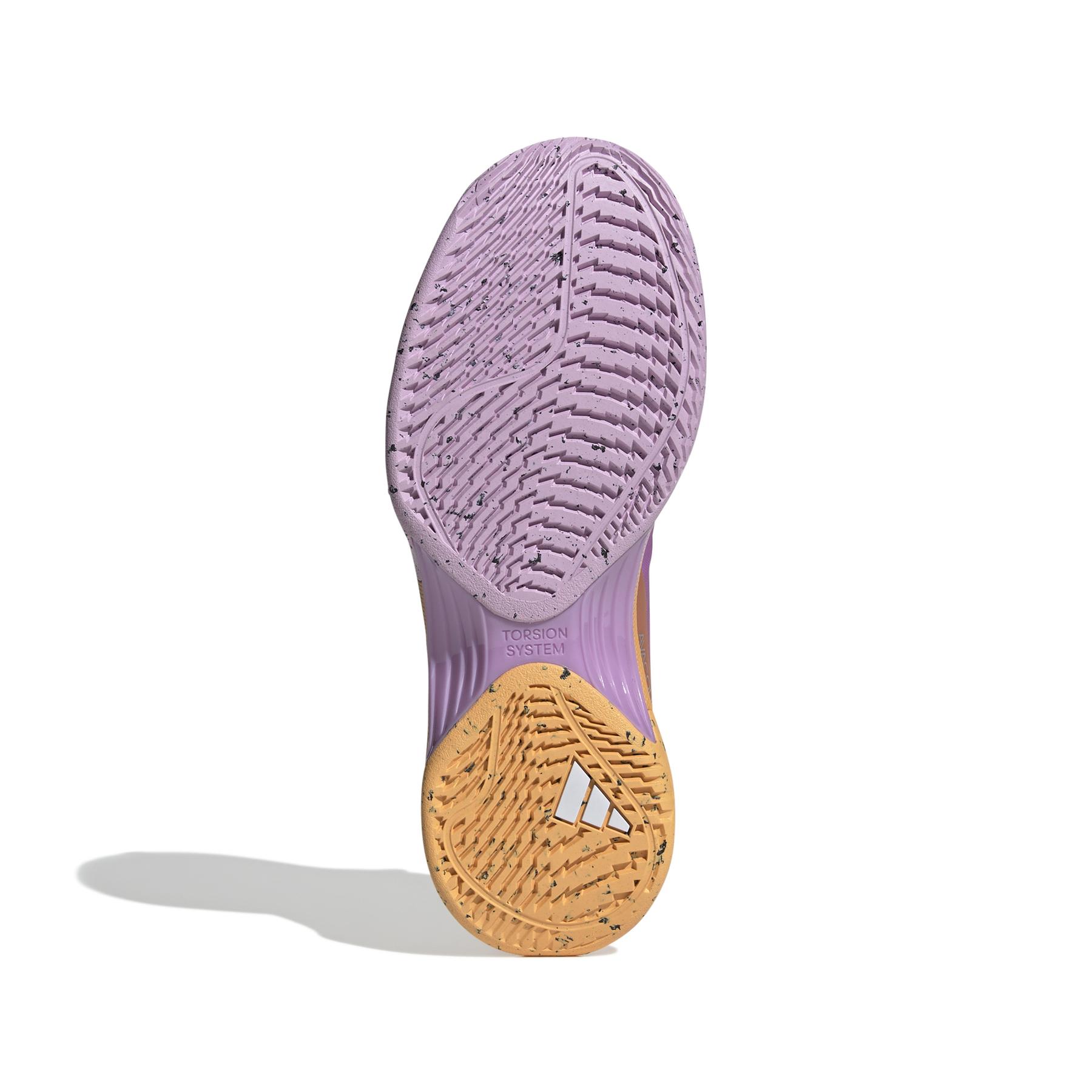 a/d/adidas_if0404_4_footwear_photography_bottom_view_whiterep2.jpg
