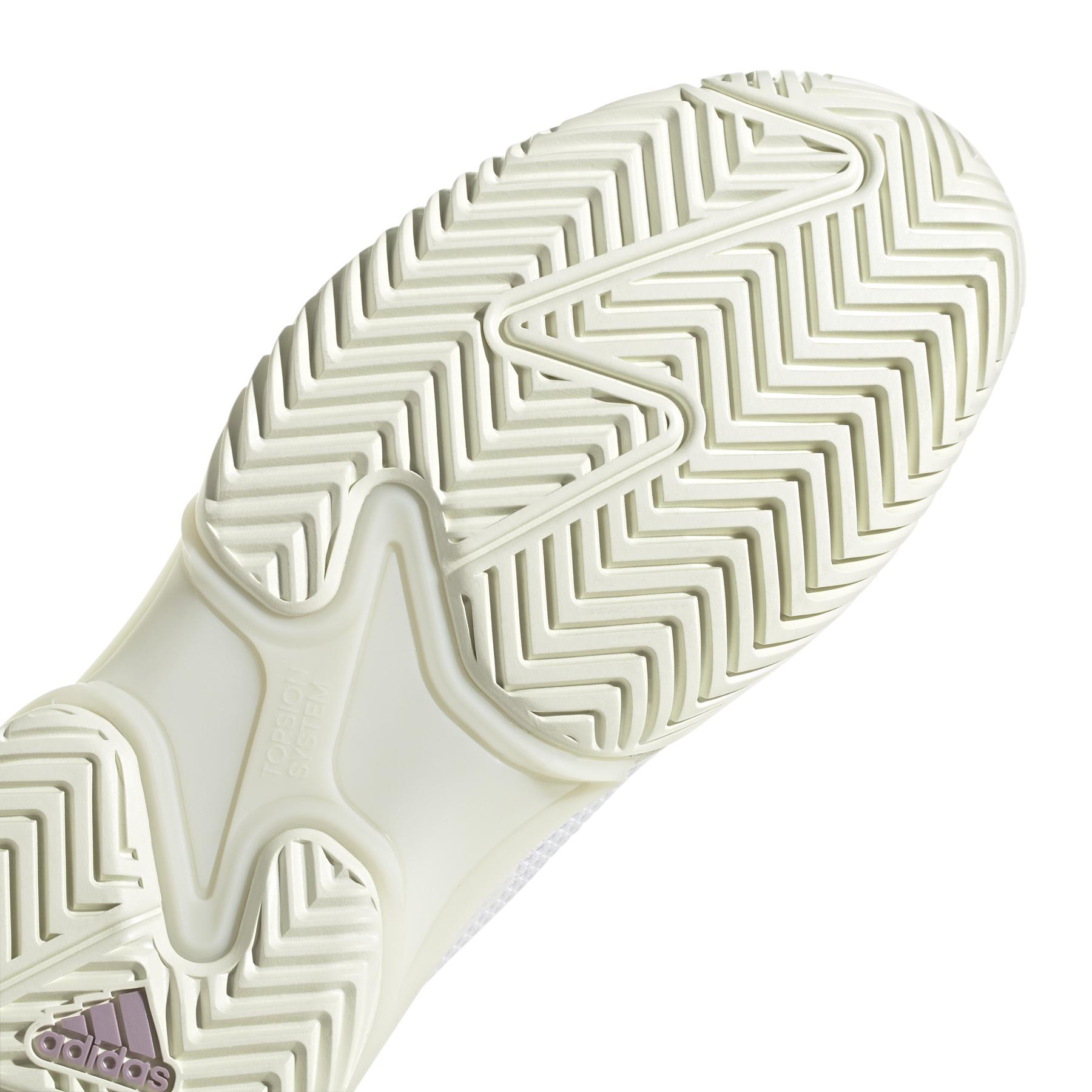 product/a/d/adidas_if0409_8_footwear_photography_detail_view_1_white.jpg