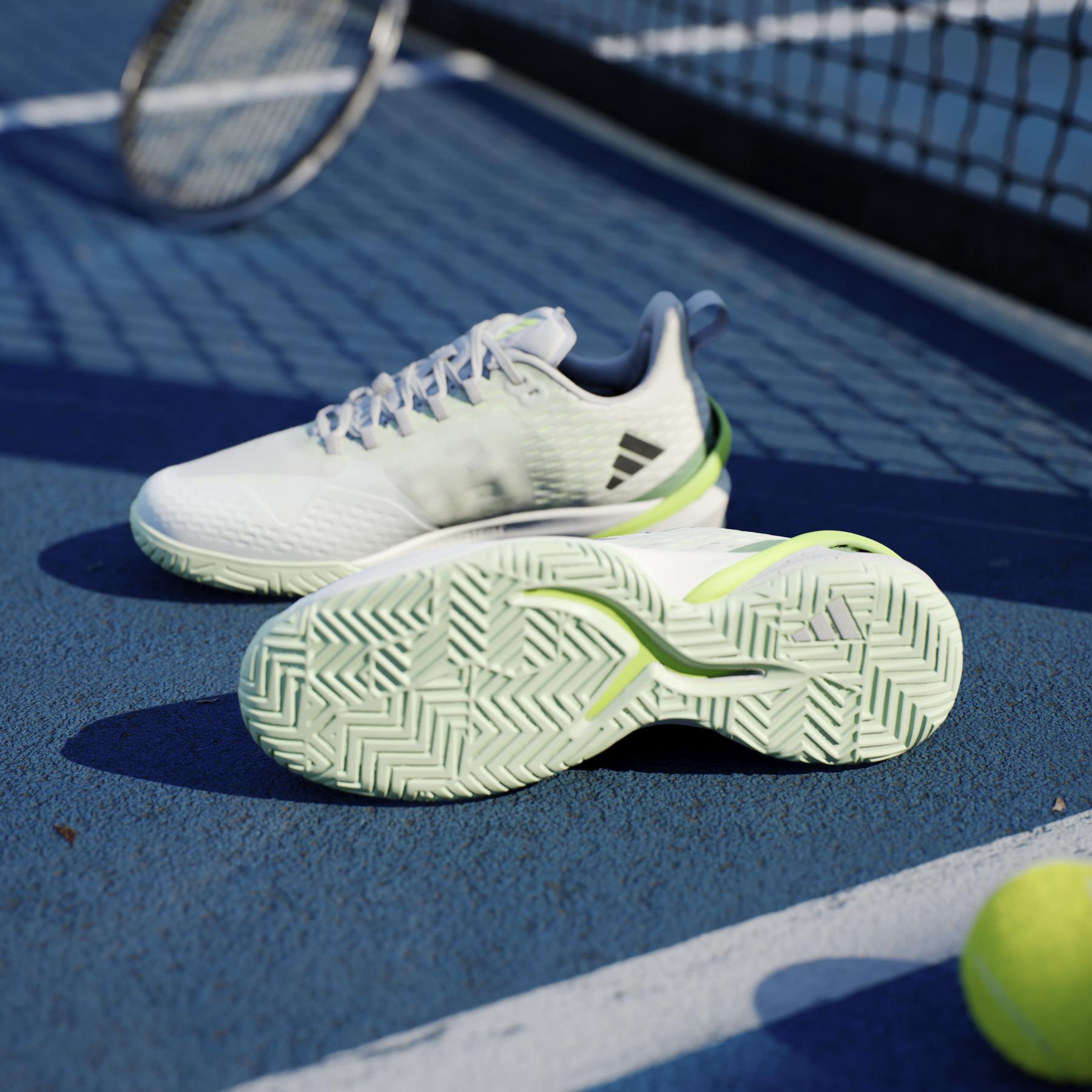 a/d/adidas_if0435_17_footwear_photography_heromrktng_view_4-nw040824x.jpg