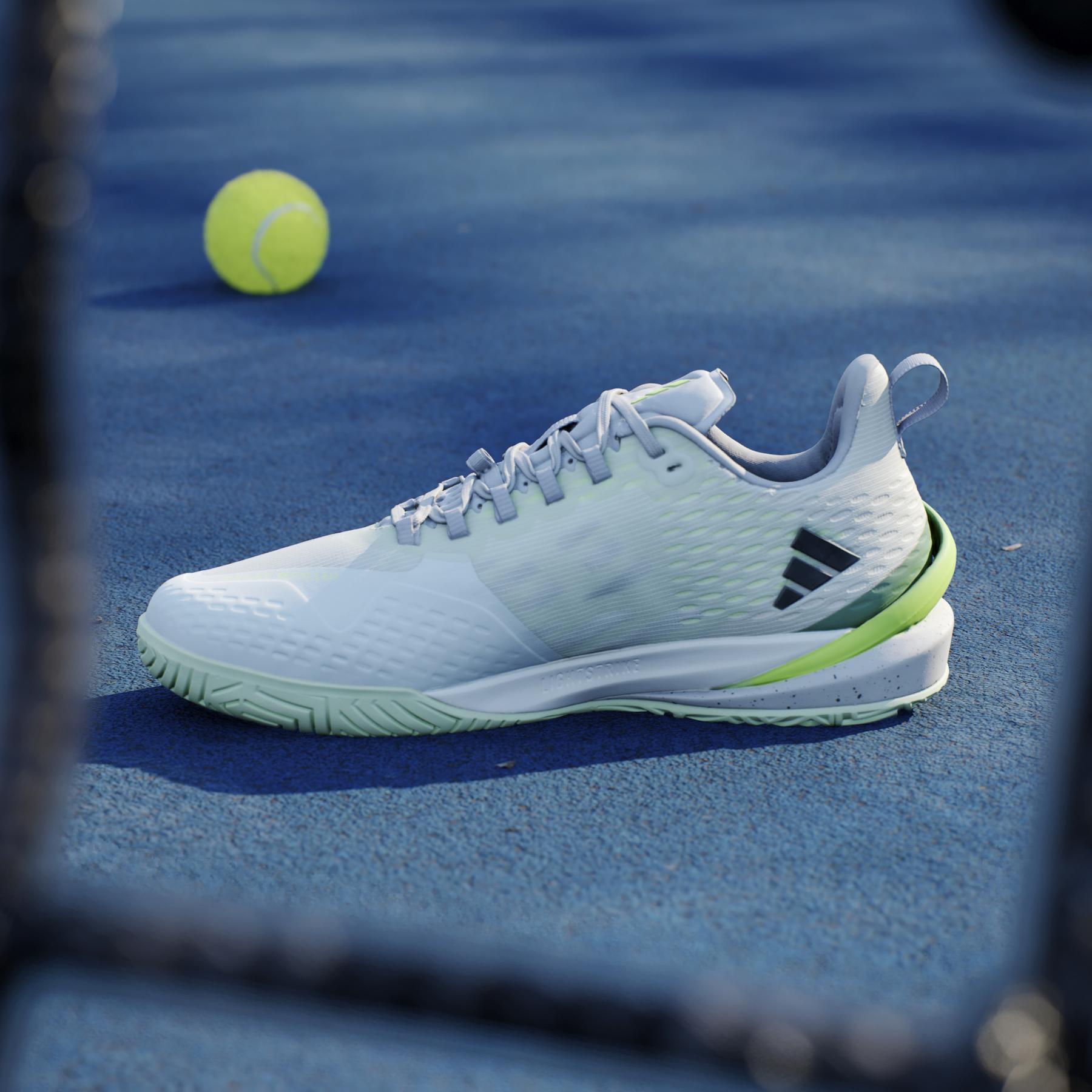 a/d/adidas_if0435_20_footwear_photography_heromrktng_view_7-nw040824x.jpg