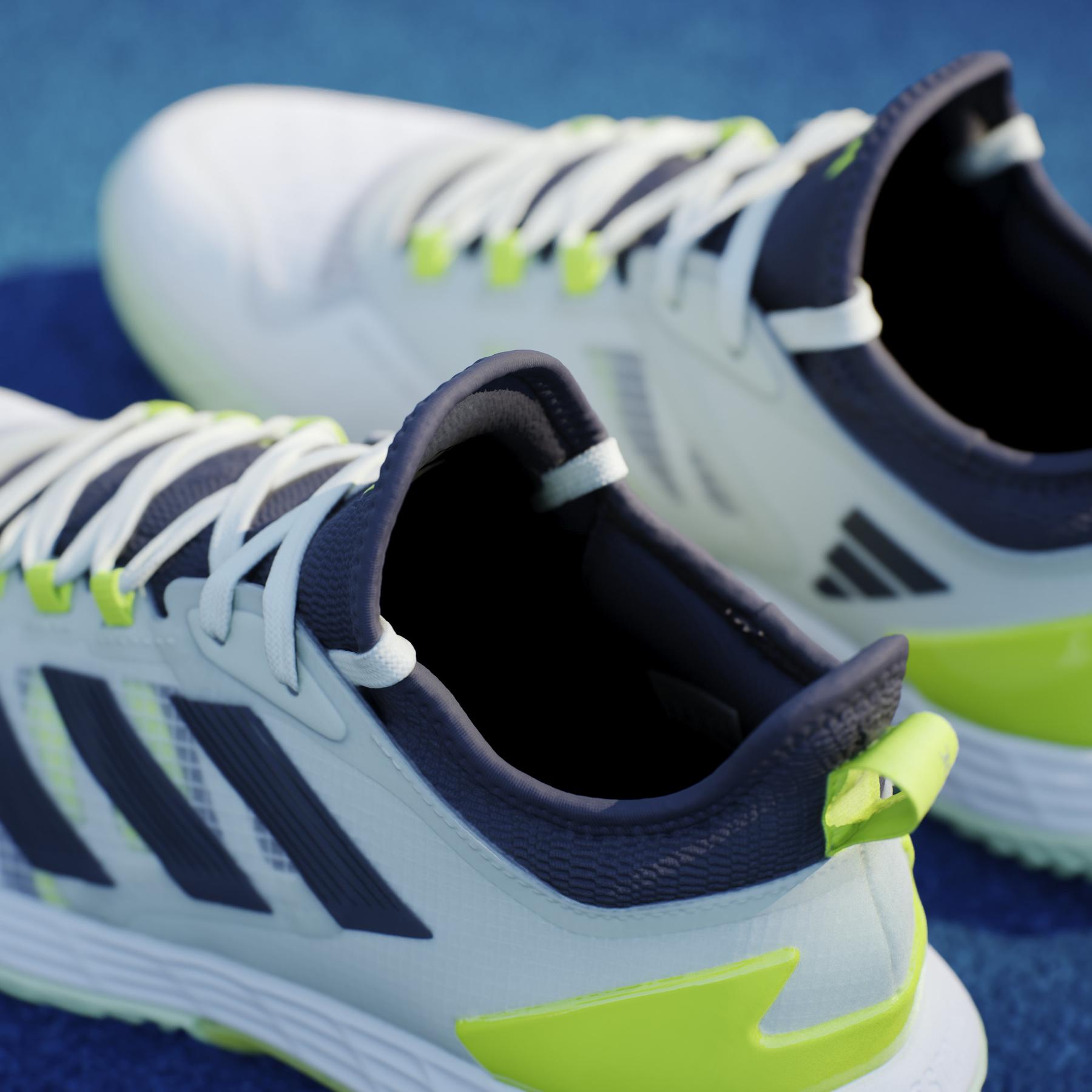 a/d/adidas_if0444_24_footwear_photography_heromrktng_view_9-nw040824x.jpg