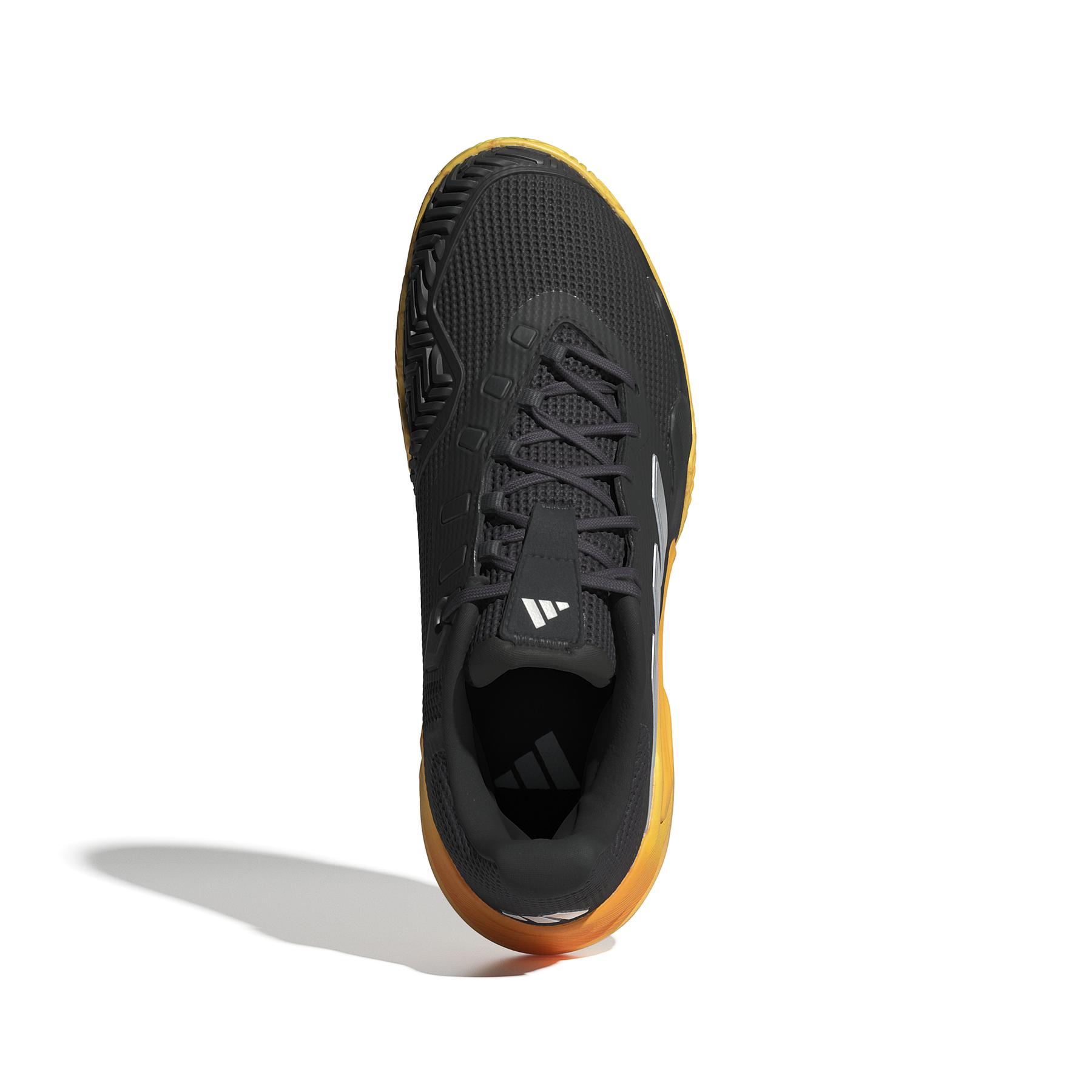 a/d/adidas_if0467_3_footwear_photography_top_portrait_view_white-nw0324.jpg