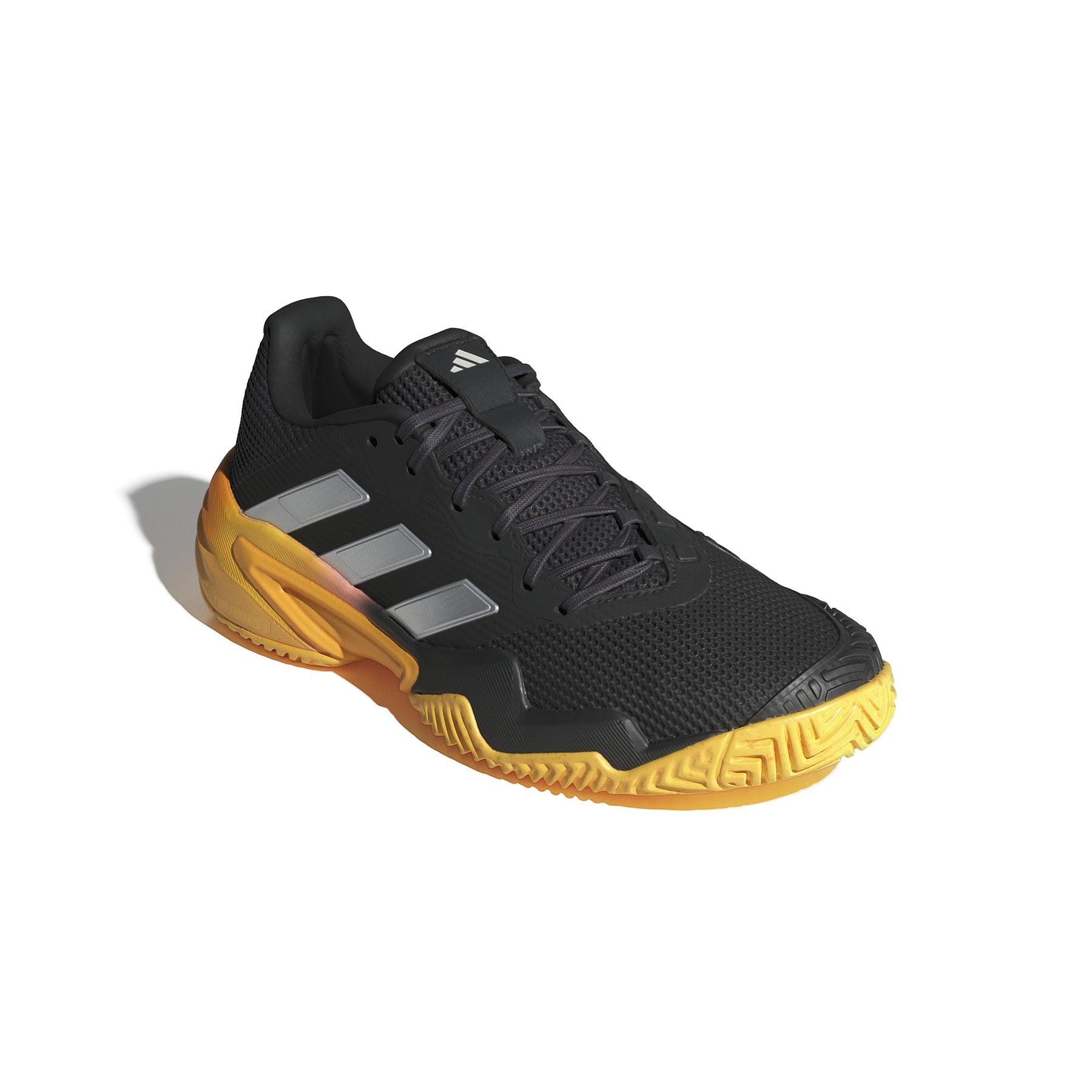 a/d/adidas_if0467_6_footwear_photography_front_lateral_top_view_white-nw0324.jpg