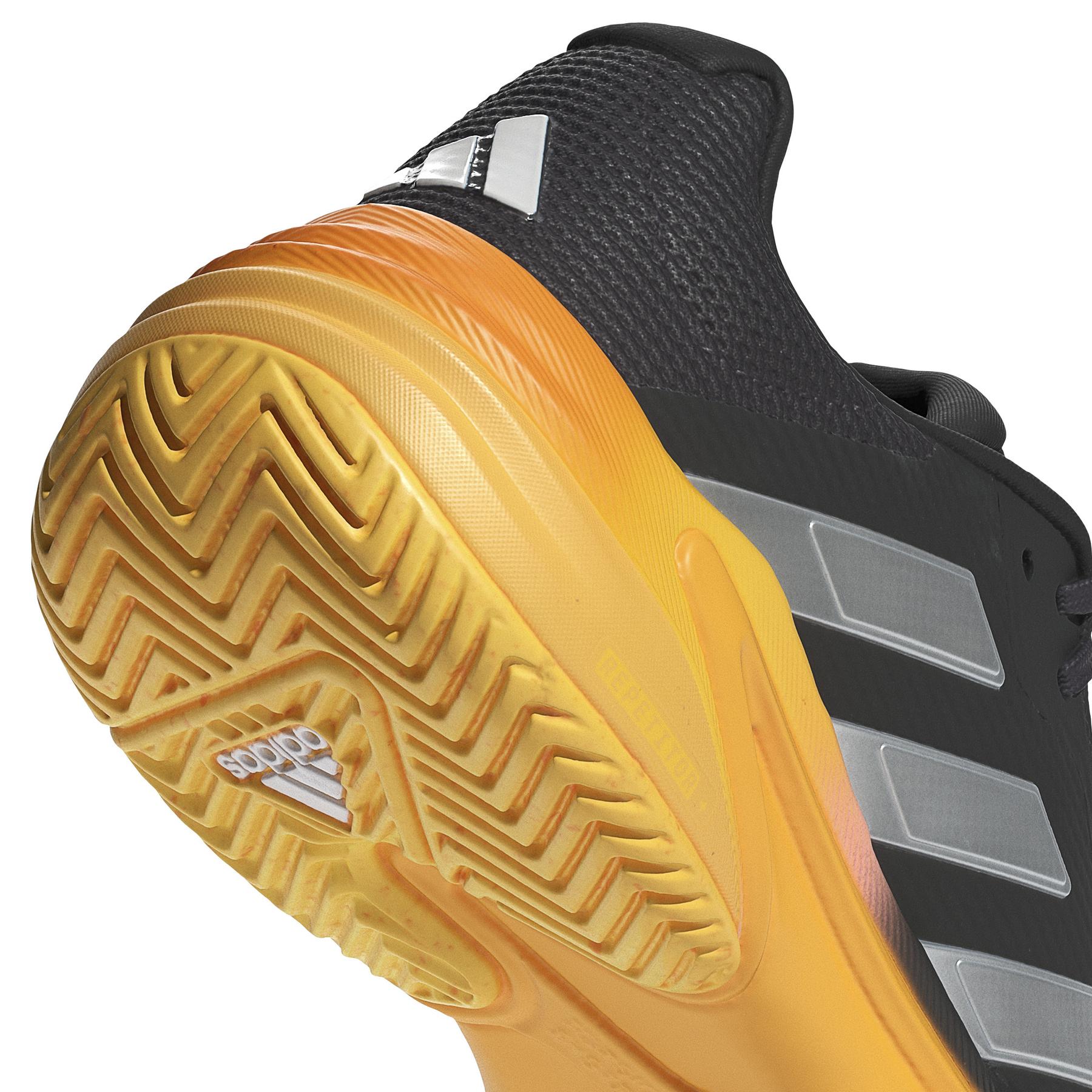 a/d/adidas_if0467_9_footwear_photography_detail_view_2_white-nw0324.jpg