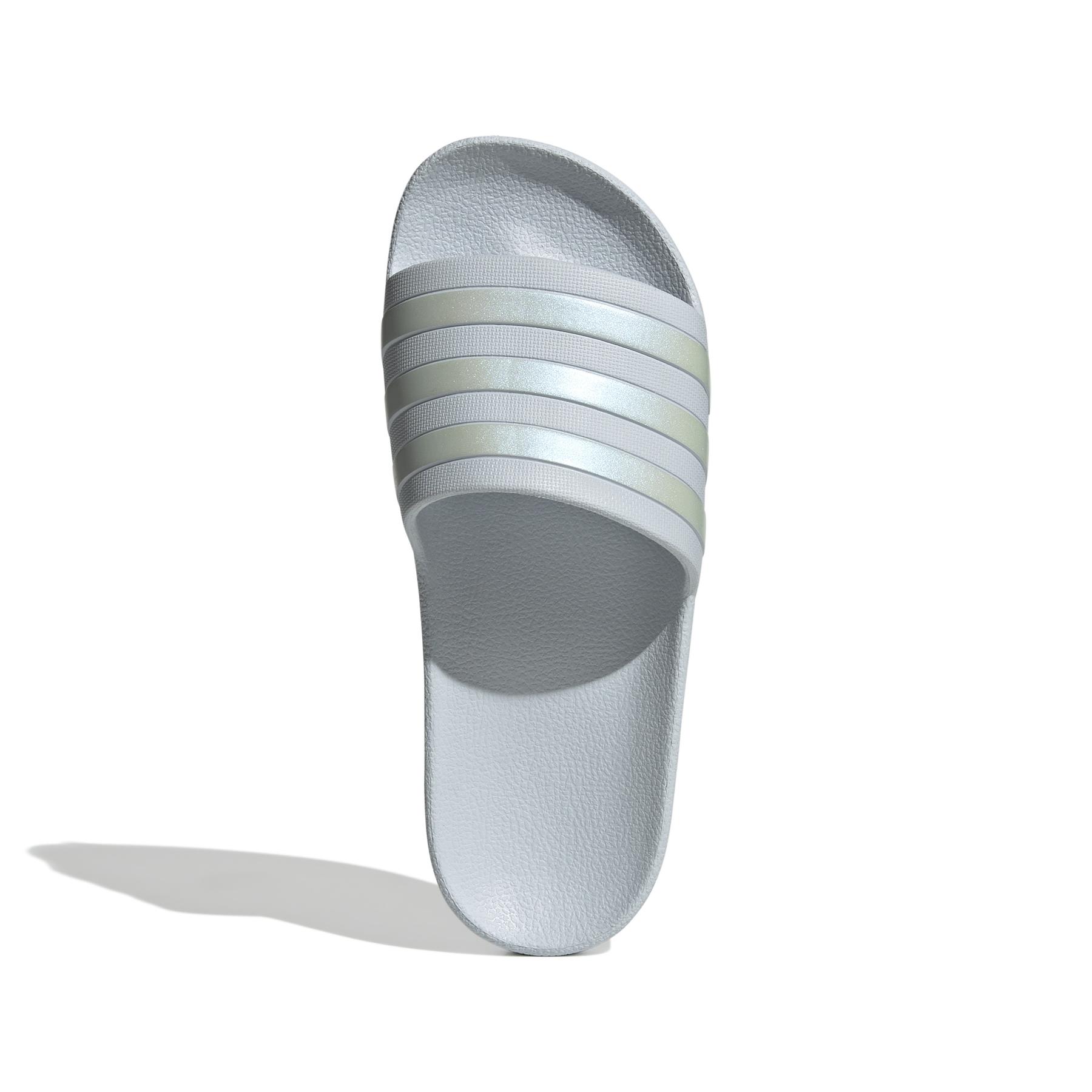 product/a/d/adidas_if0894_3_footwear_photography_top_portrait_view_white.jpg