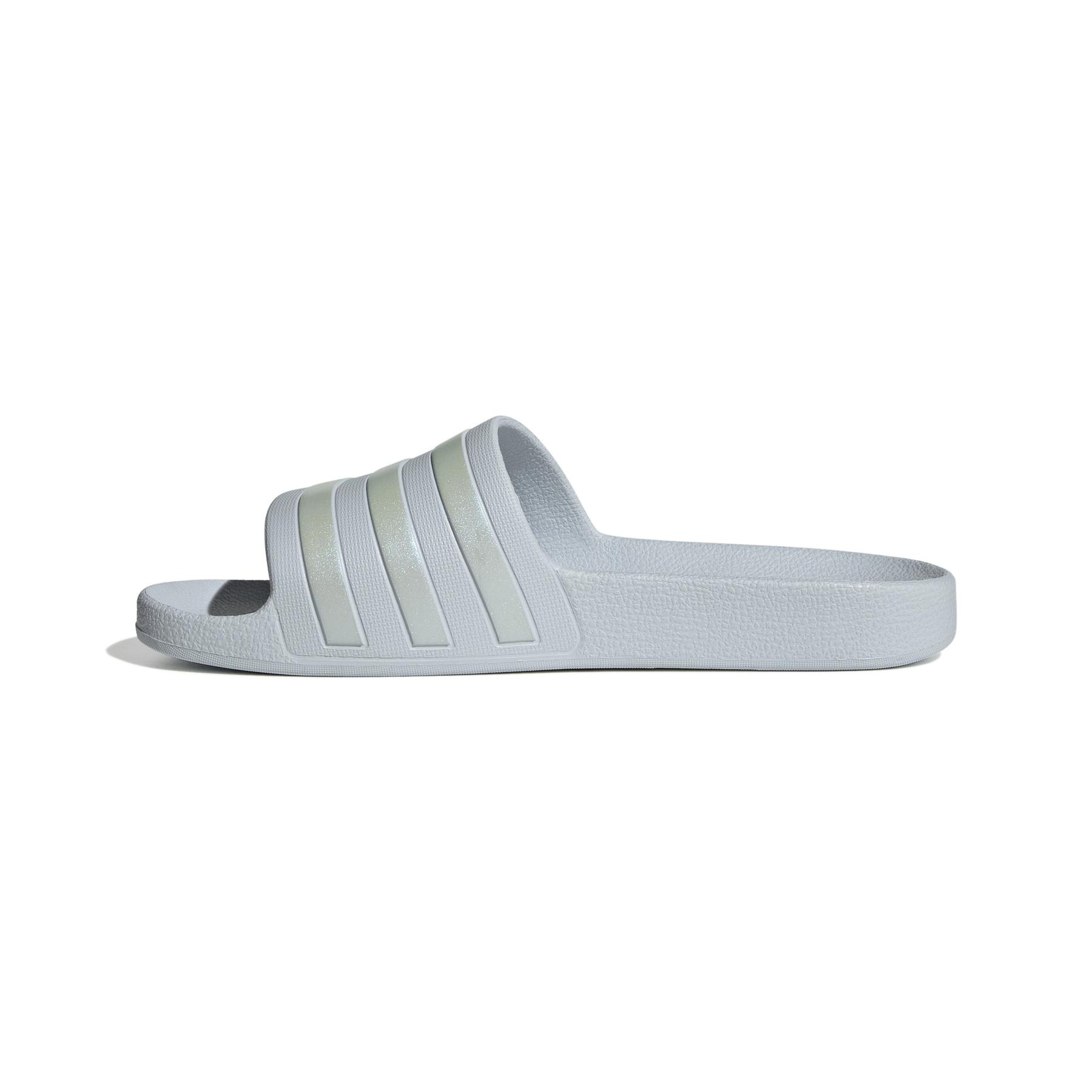 product/a/d/adidas_if0894_5_footwear_photography_side_medial_center_view_white.jpg