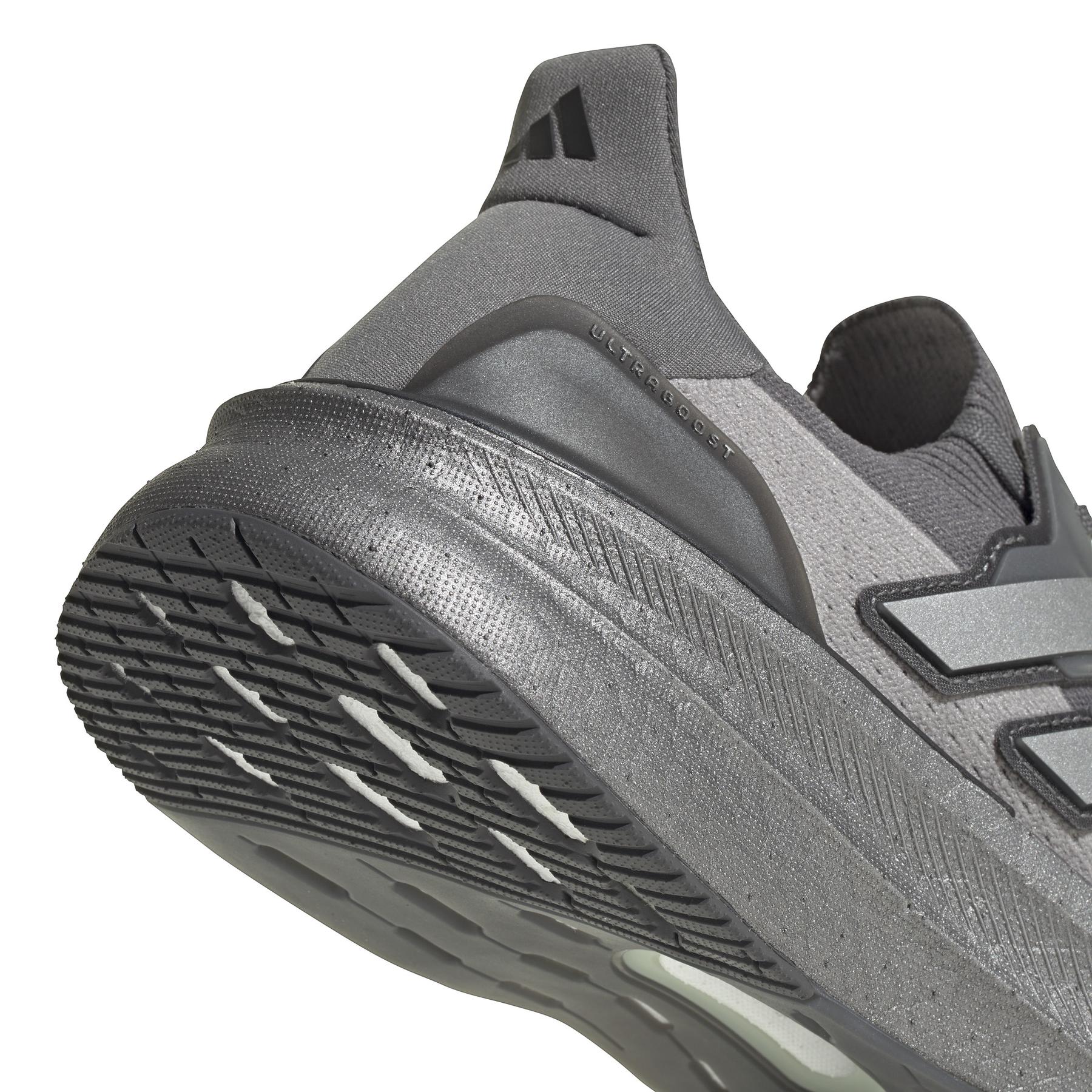 a/d/adidas_if1483_8_footwear_photography_detail_view_1_white.jpg