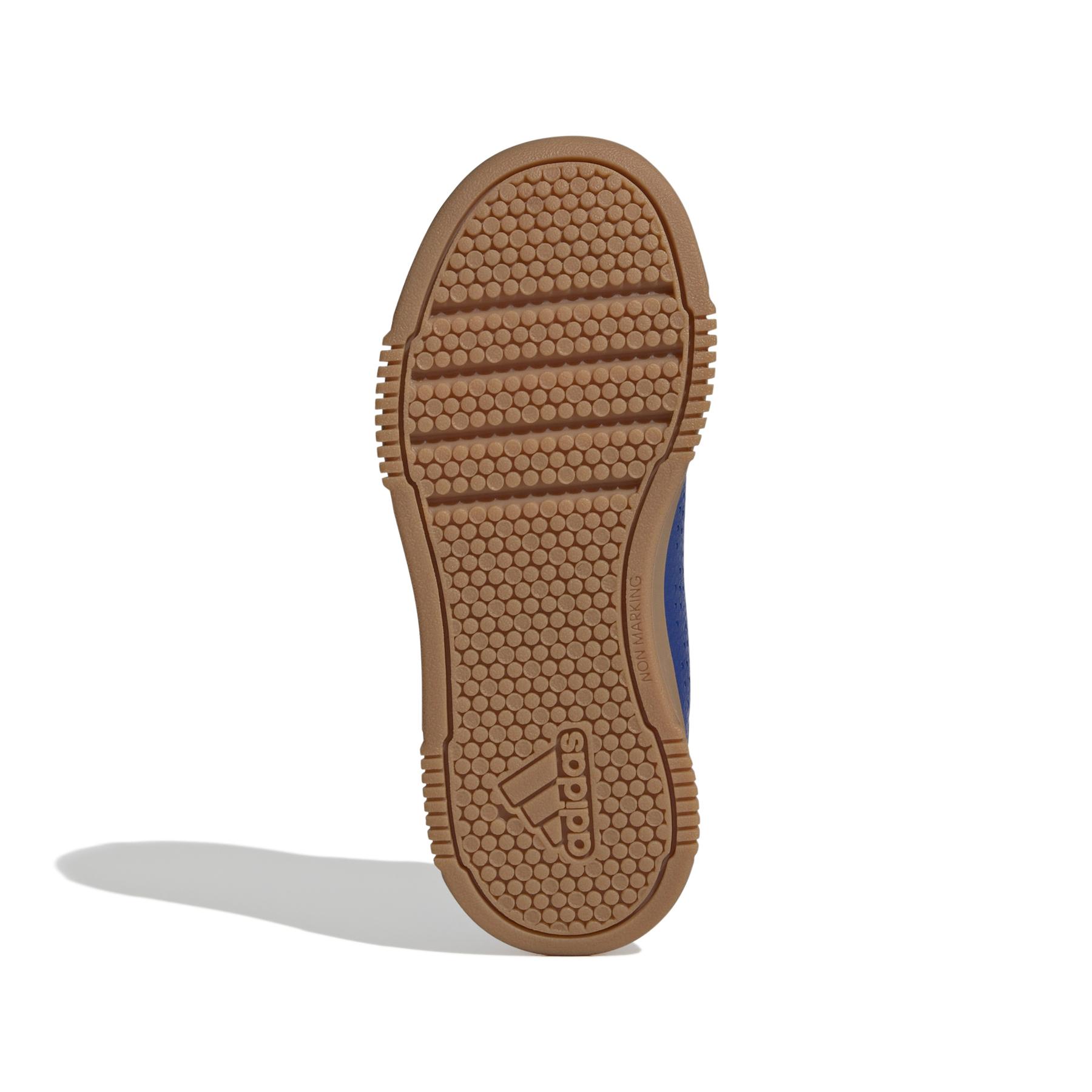product/a/d/adidas_if1721_4_footwear_photography_bottom_view_white.jpg