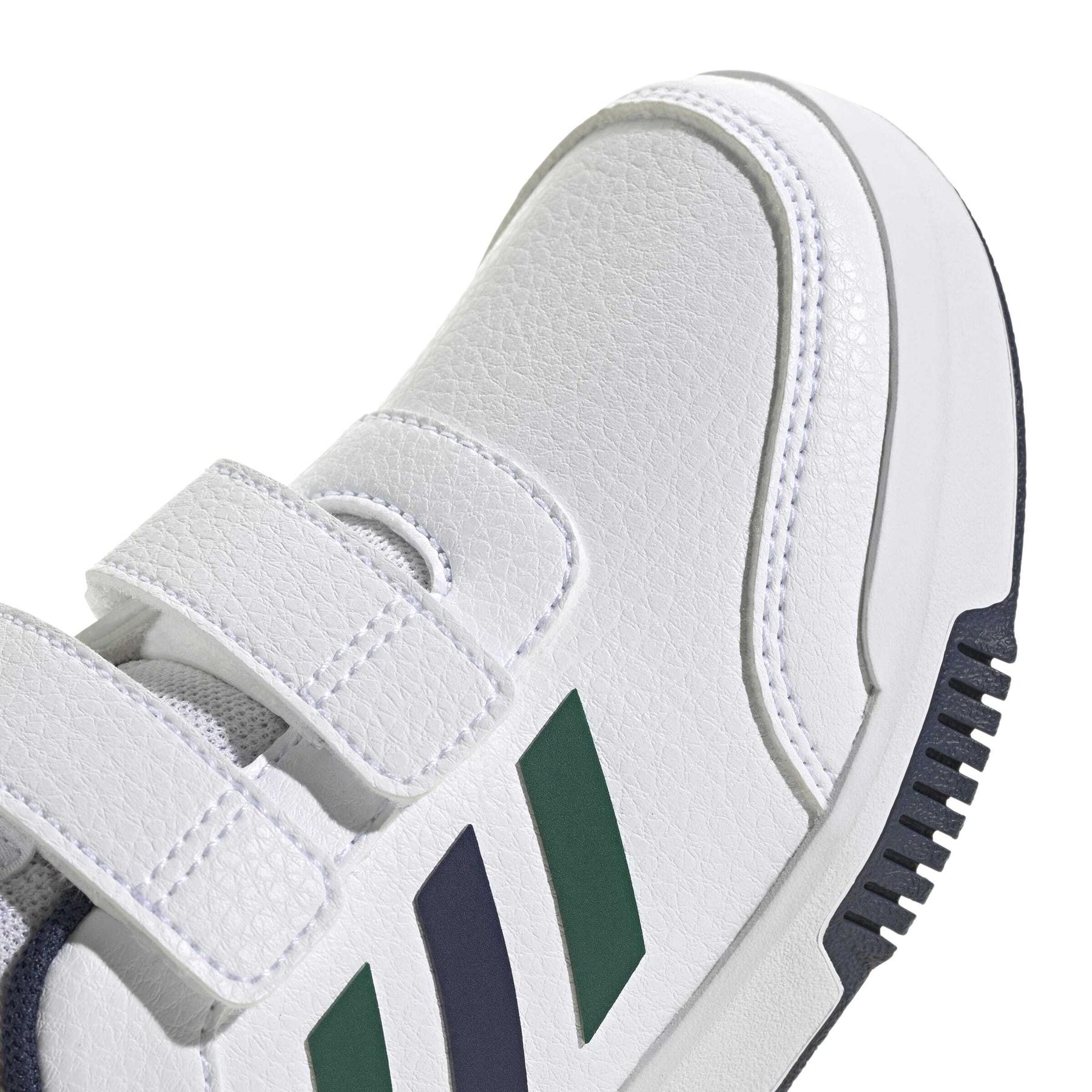 product/a/d/adidas_if1729_8_footwear_photography_detail_view_1_white-nw091625.jpg
