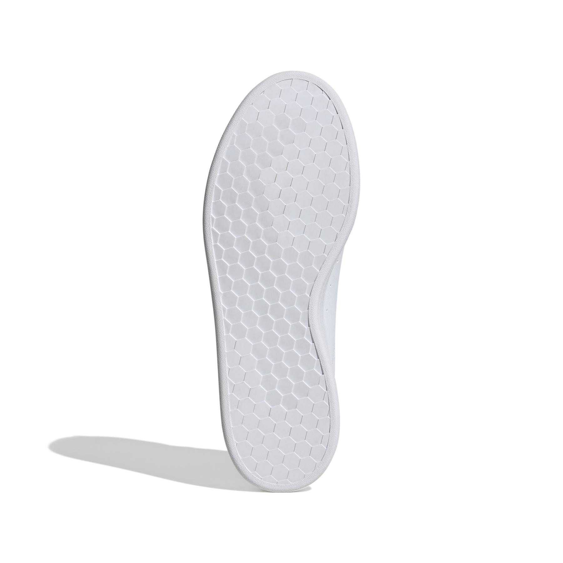a/d/adidas_if4076_4_footwear_photography_bottom_view_white-nw052424.jpg