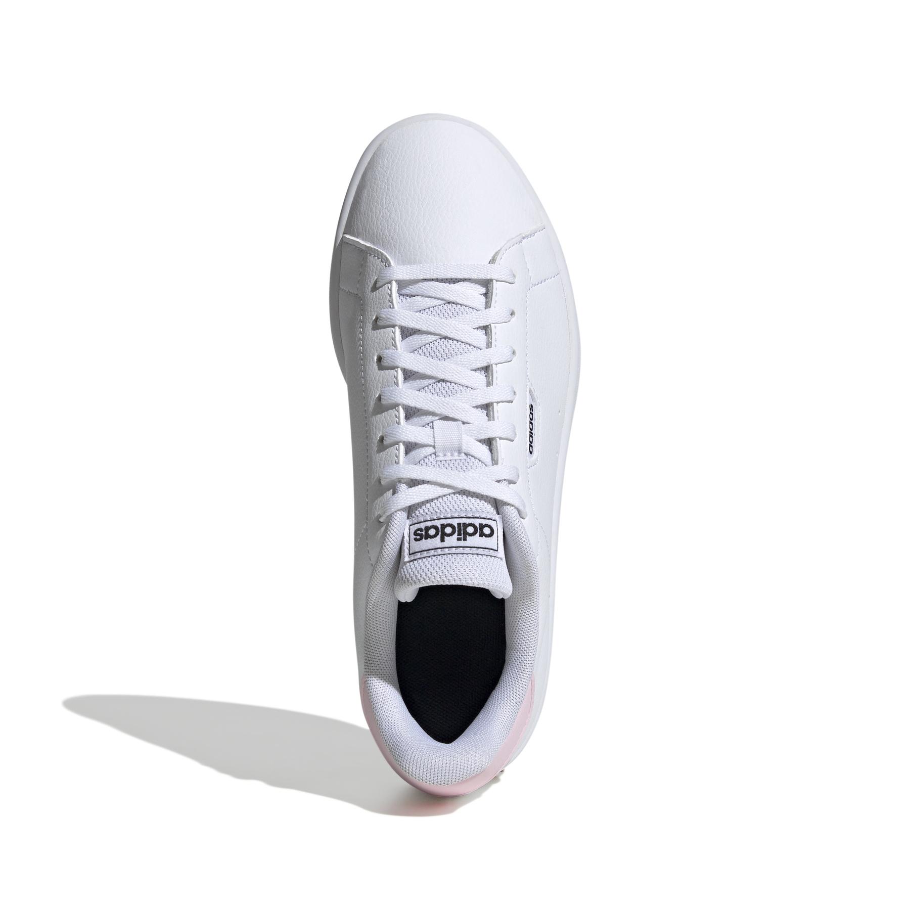 a/d/adidas_if4092_3_footwear_photography_top_portrait_view_white-nw052424.jpg