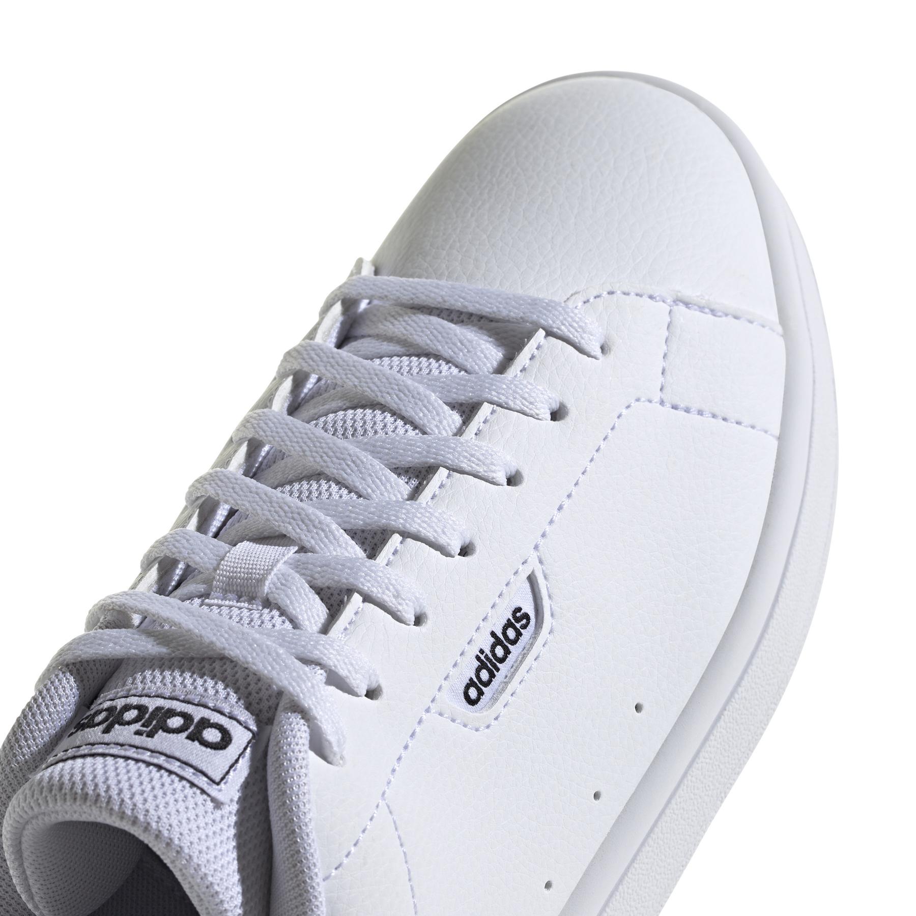 a/d/adidas_if4092_8_footwear_photography_detail_view_1_white-nw052424.jpg