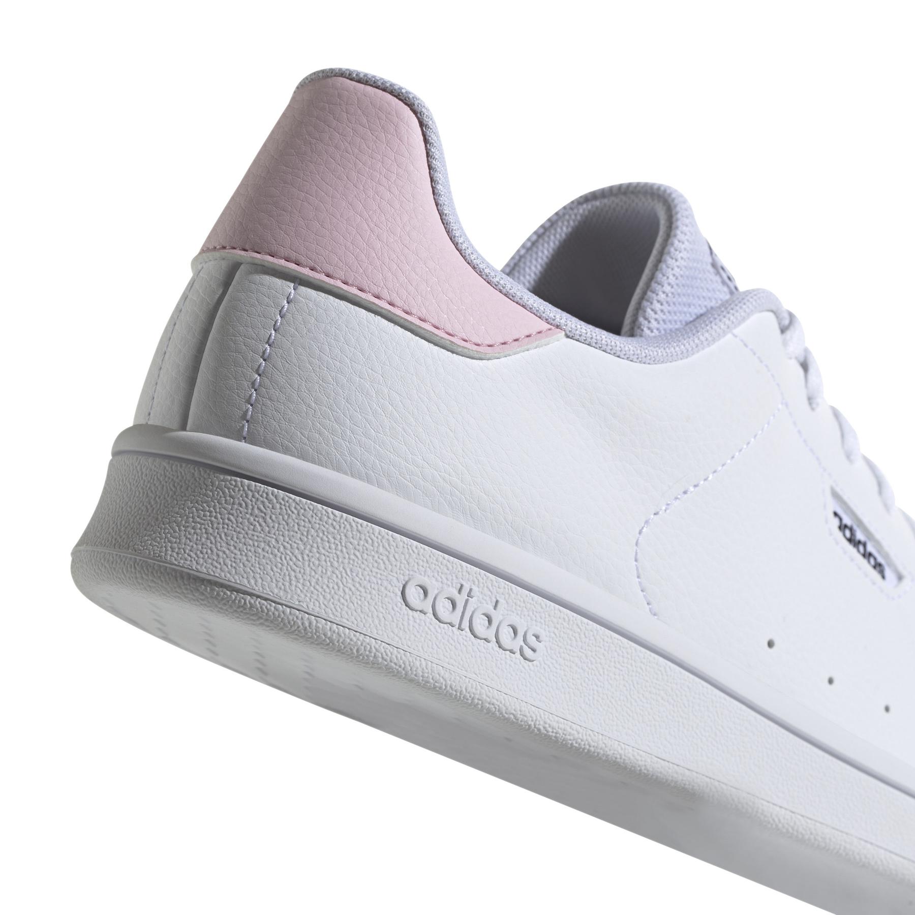 a/d/adidas_if4092_9_footwear_photography_detail_view_2_white-nw052424.jpg