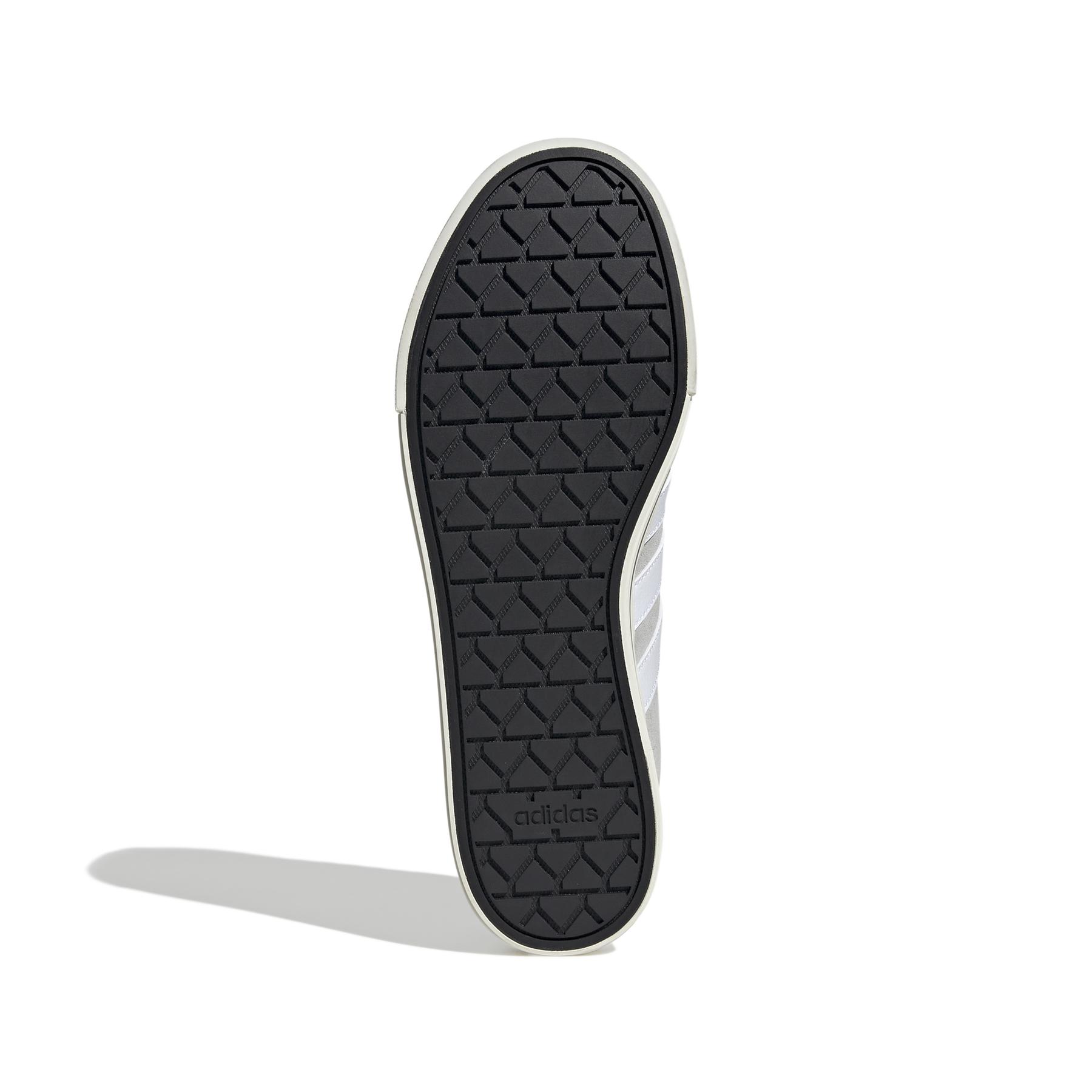 a/d/adidas_if4504_4_footwear_photography_bottom_view_white.jpg