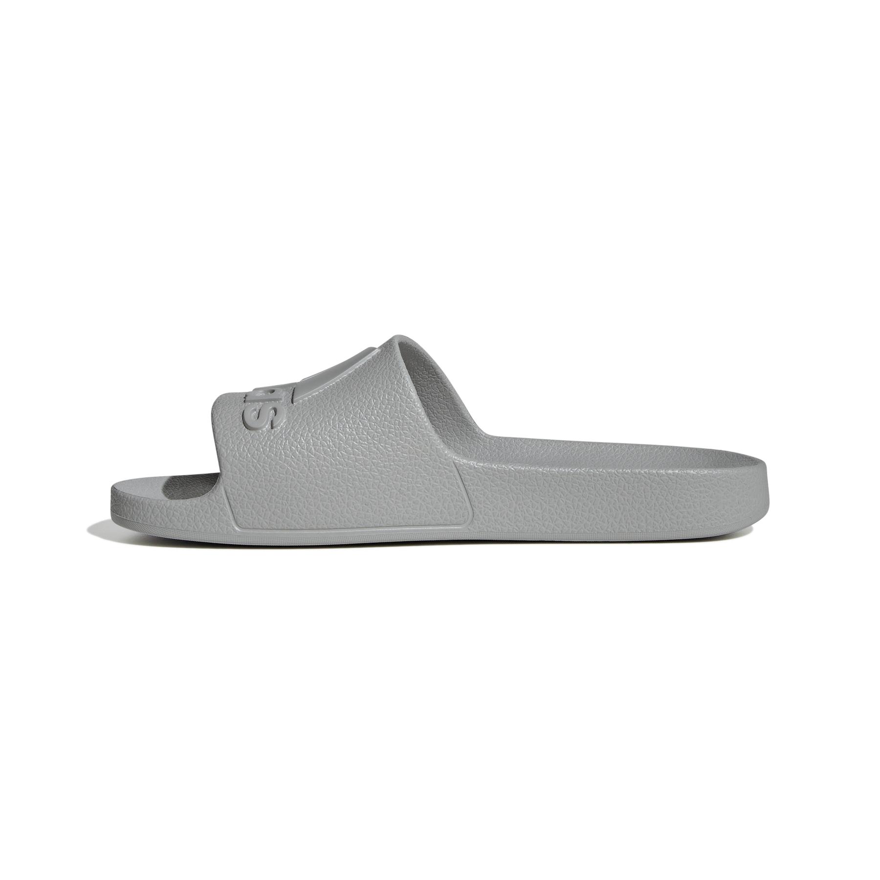 a/d/adidas_if6068_5_footwear_photography_side_medial_center_view_white.jpg