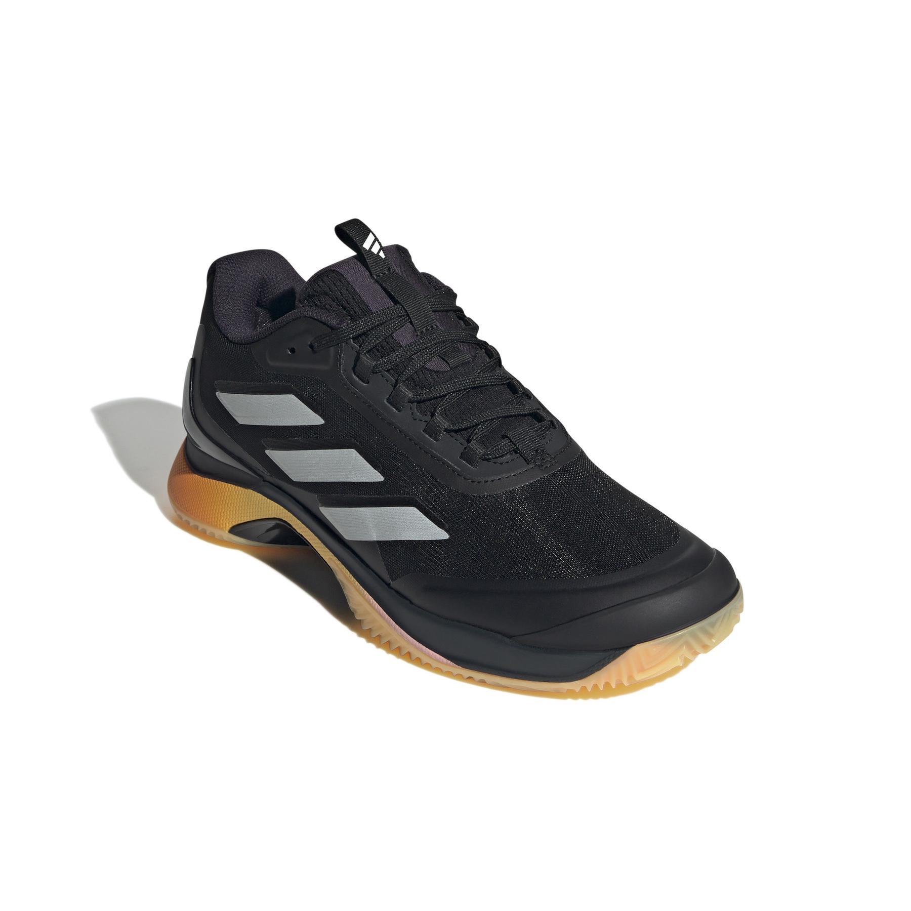 a/d/adidas_if6534_6_footwear_photography_front_lateral_top_view_white-nw040824x.jpg