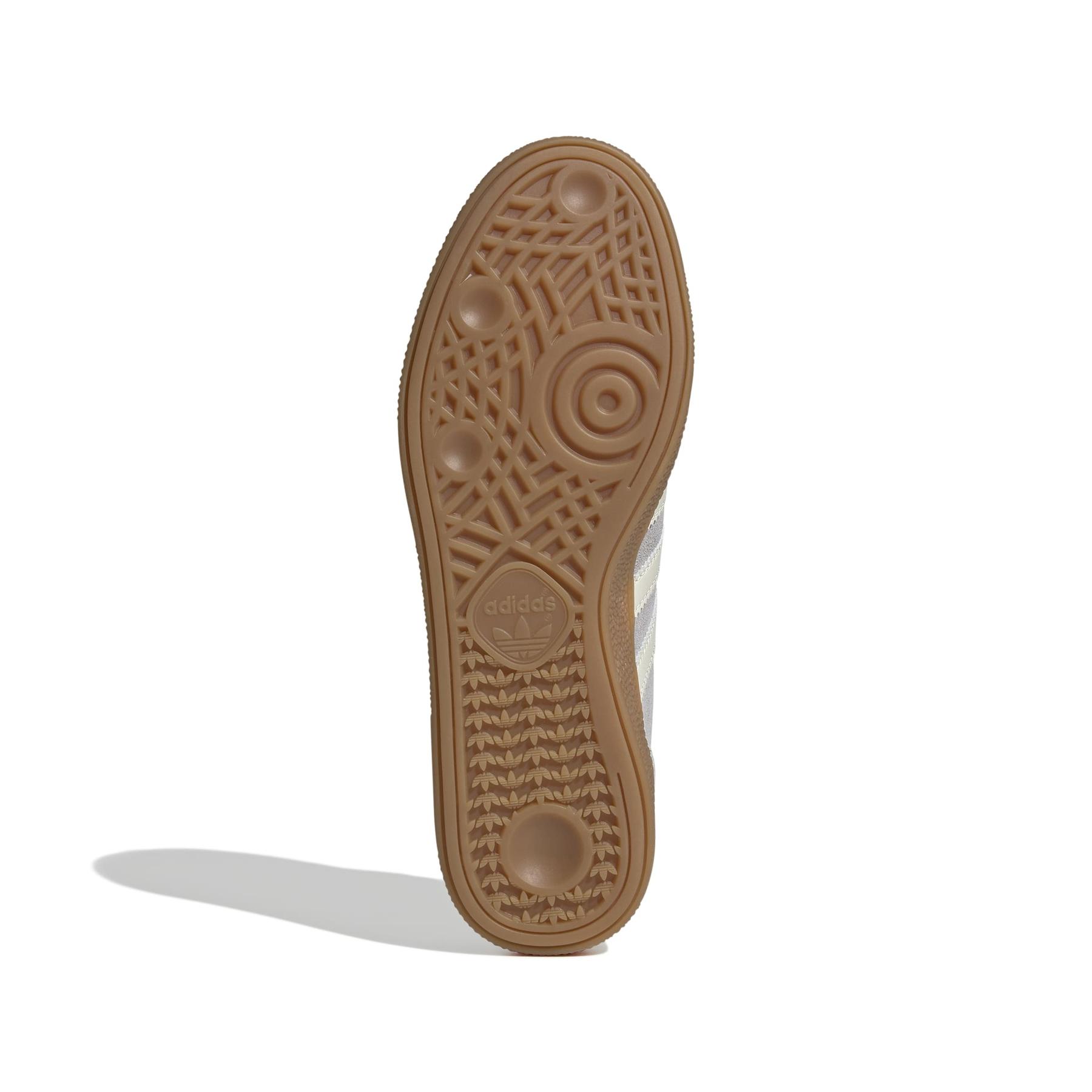 product/a/d/adidas_if7086_4_footwear_photography_bottom_view_white.jpg