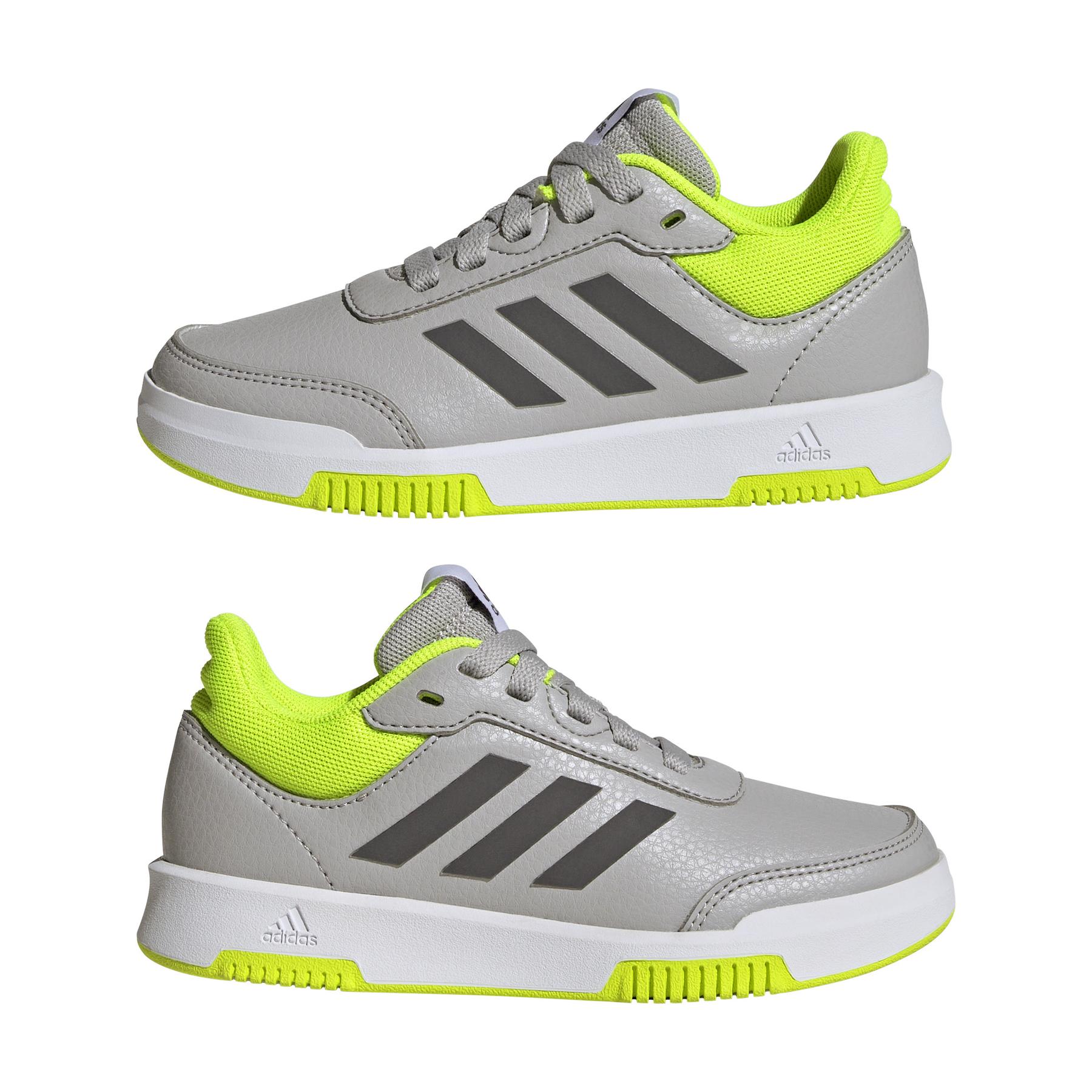 product/a/d/adidas_if8668_10_footwear_photography_mirrored_pair_view_white.jpg