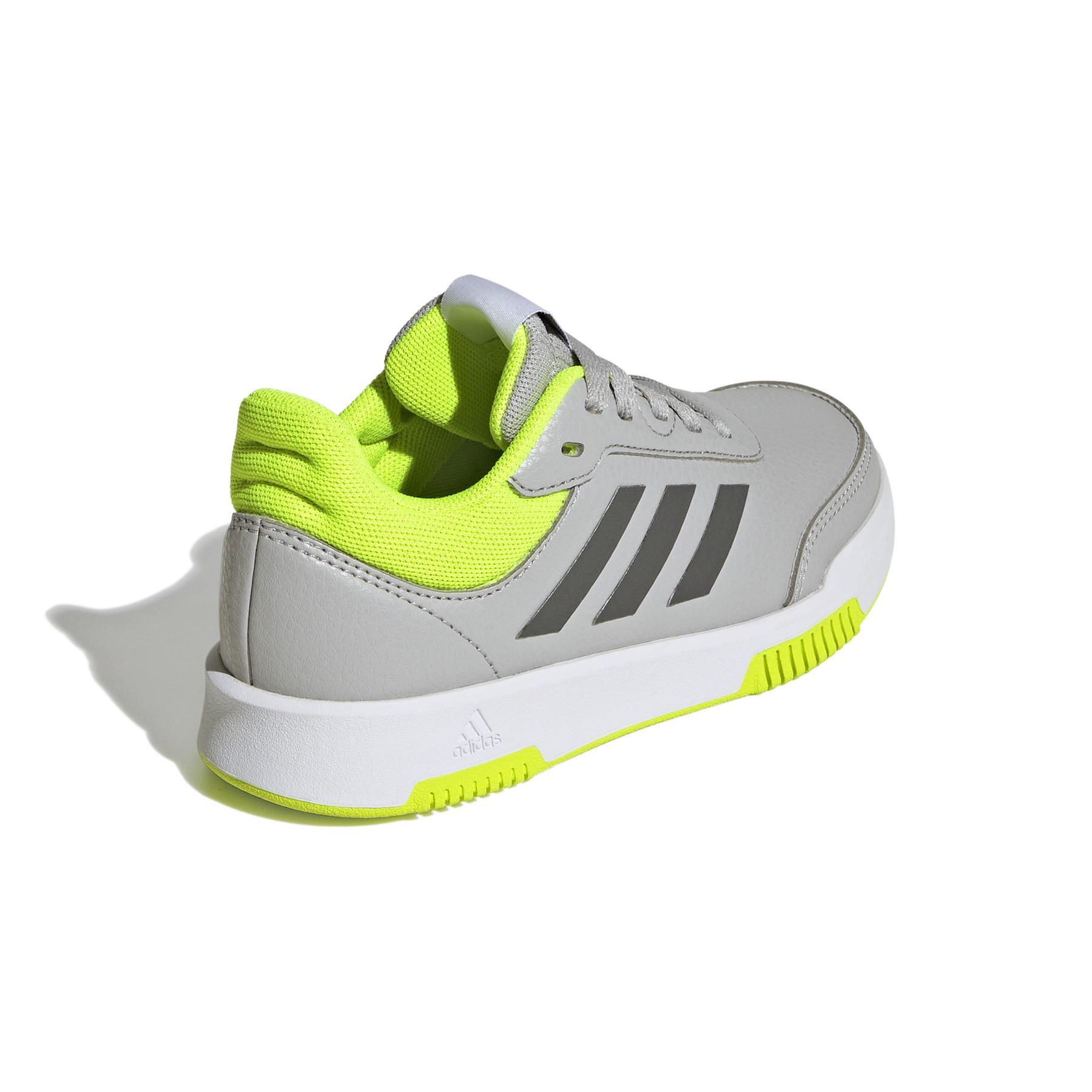 product/a/d/adidas_if8668_7_footwear_photography_back_lateral_top_view_white.jpg
