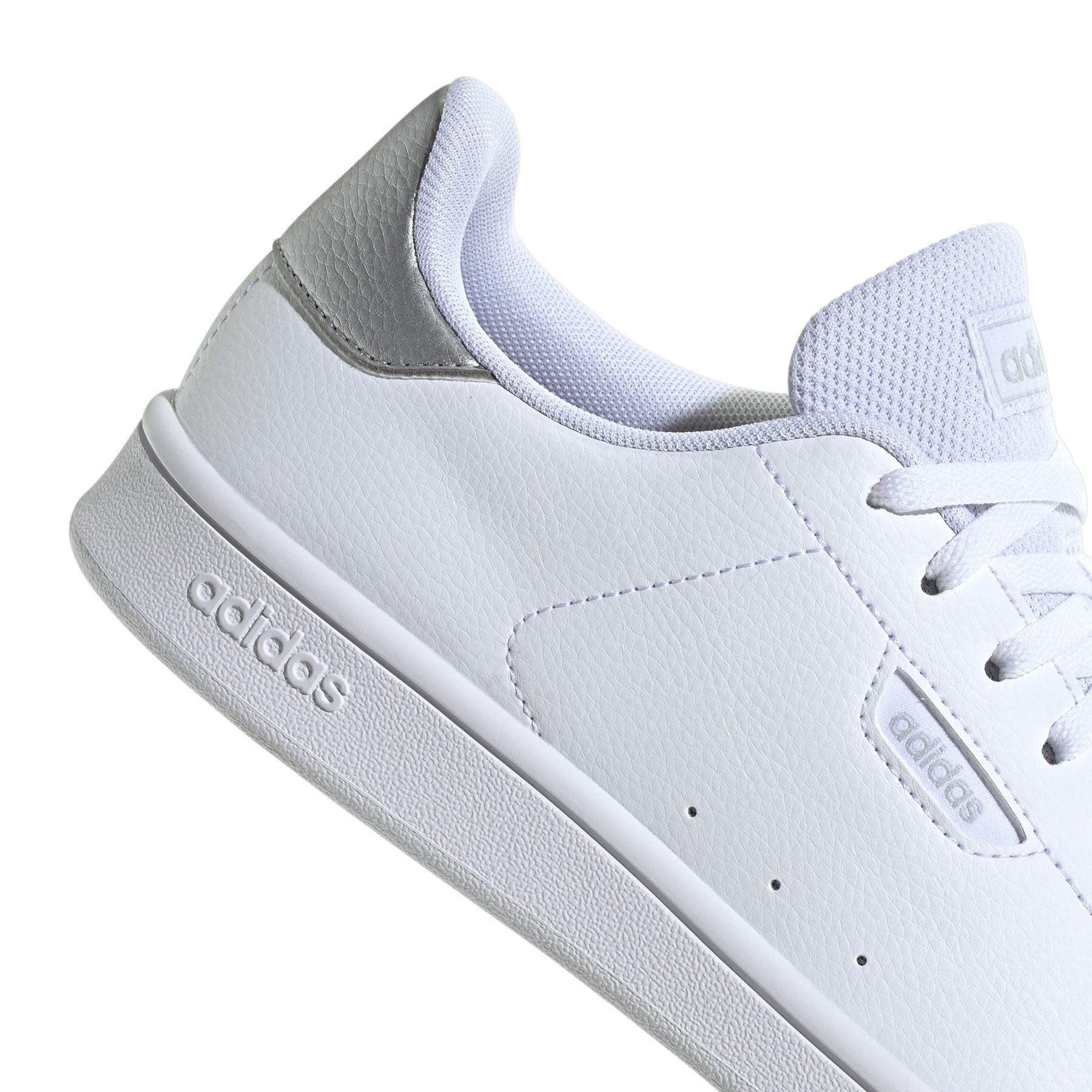 a/d/adidas_if9787_8_footwear_photography_detail_view_1_white-nw110824.jpg