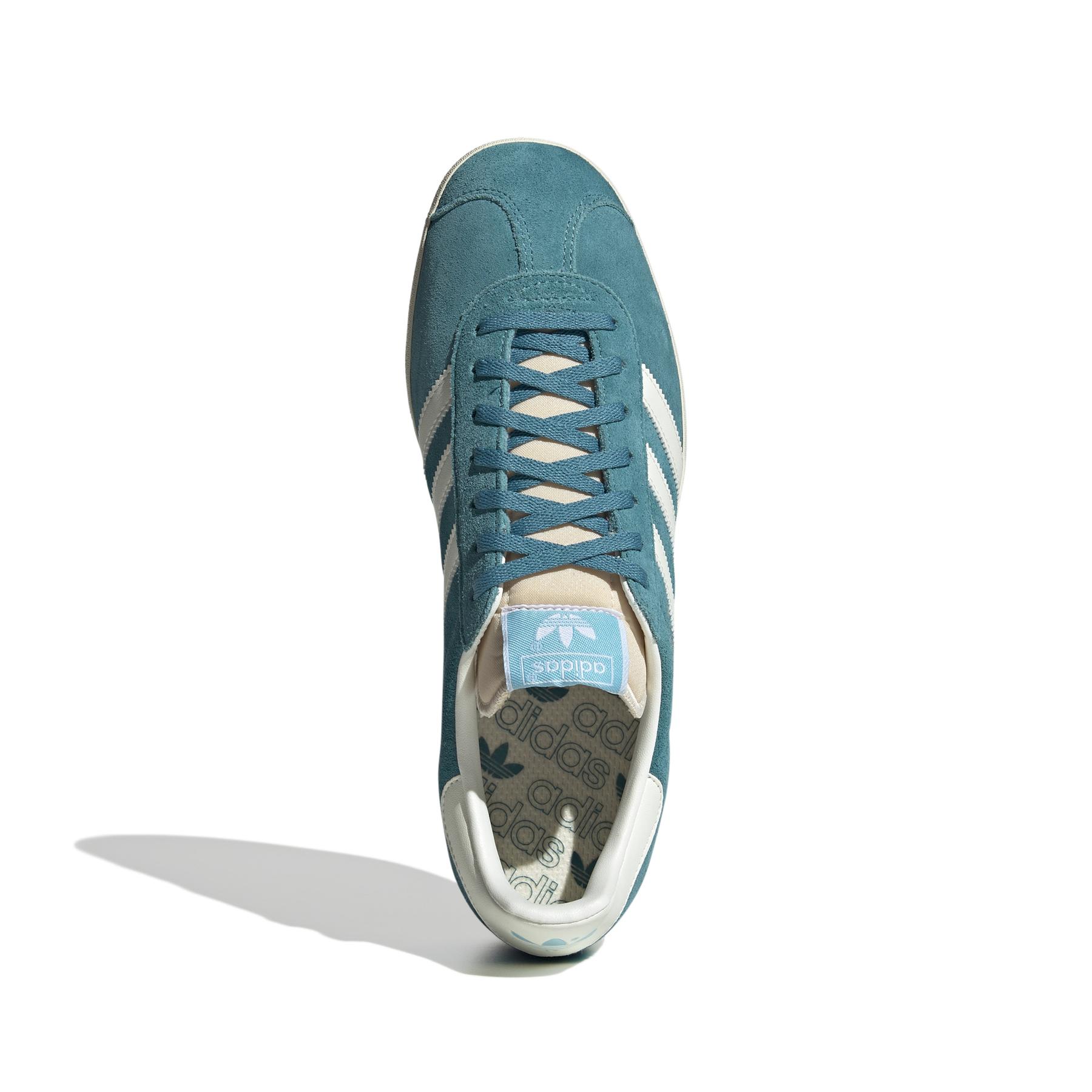 product/a/d/adidas_ig1061_3_footwear_photography_top_portrait_view_white.jpg