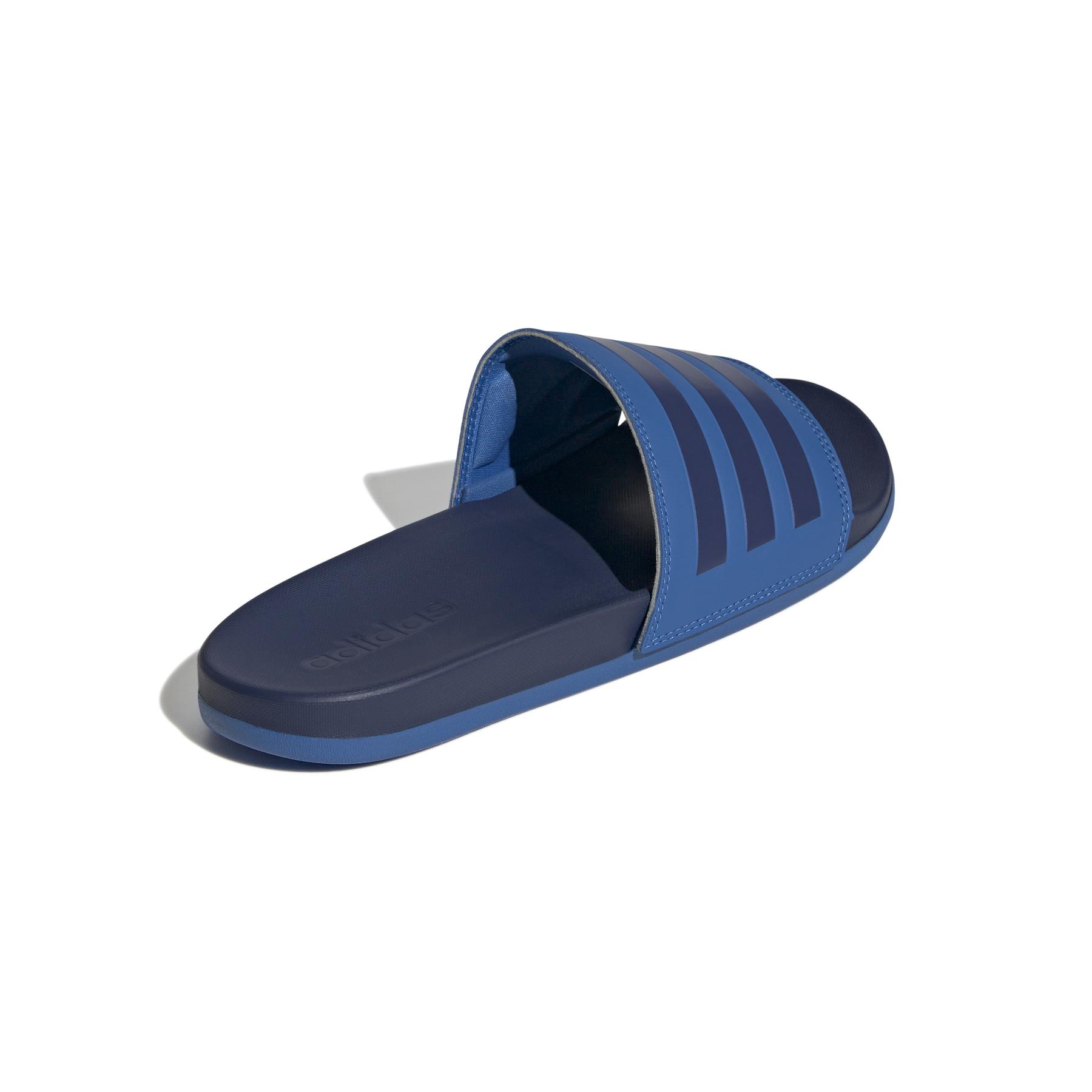product/a/d/adidas_ig1118_7_footwear_photography_back_lateral_top_view_white.jpg