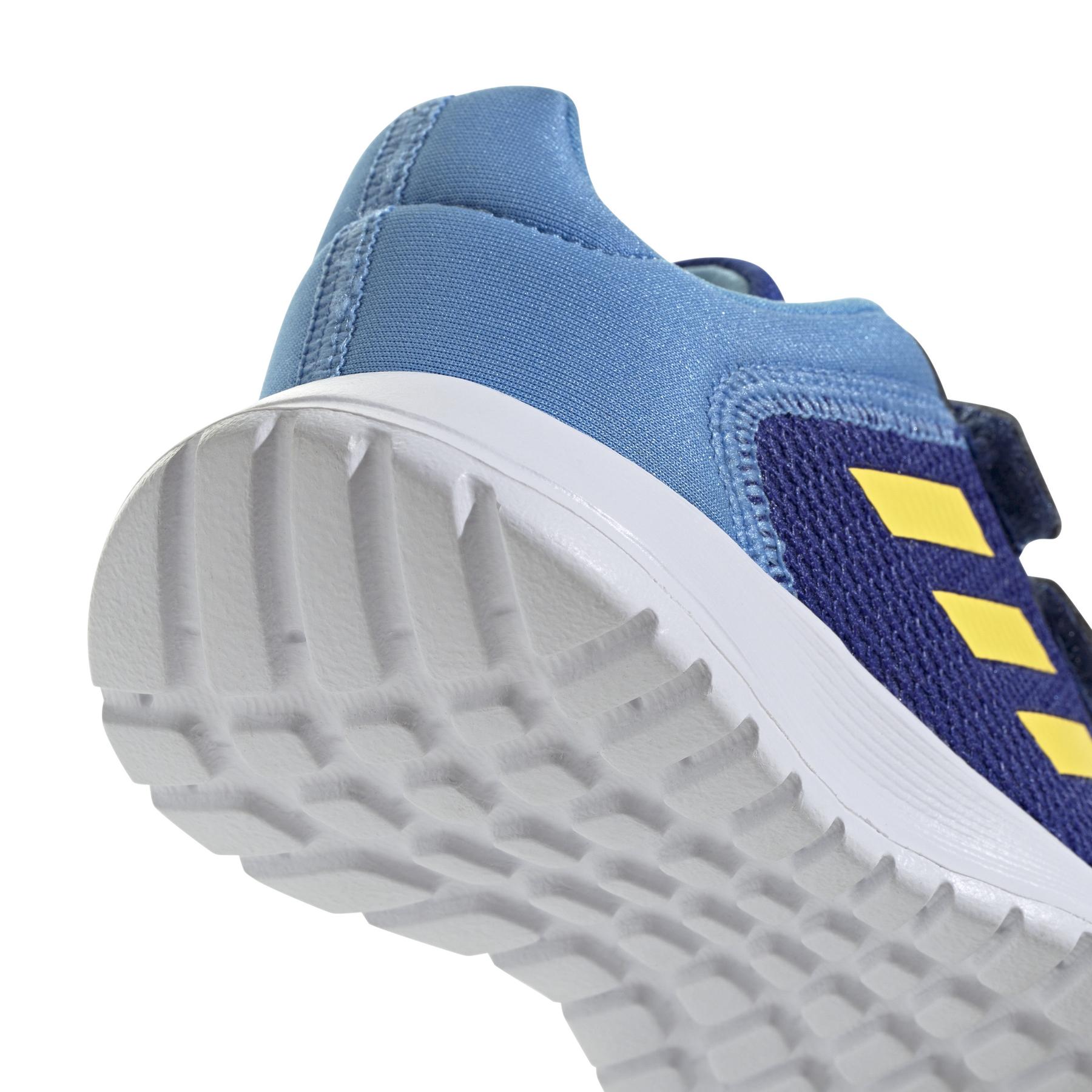 product/a/d/adidas_ig1147_9_footwear_photography_detail_view_2_white.jpg
