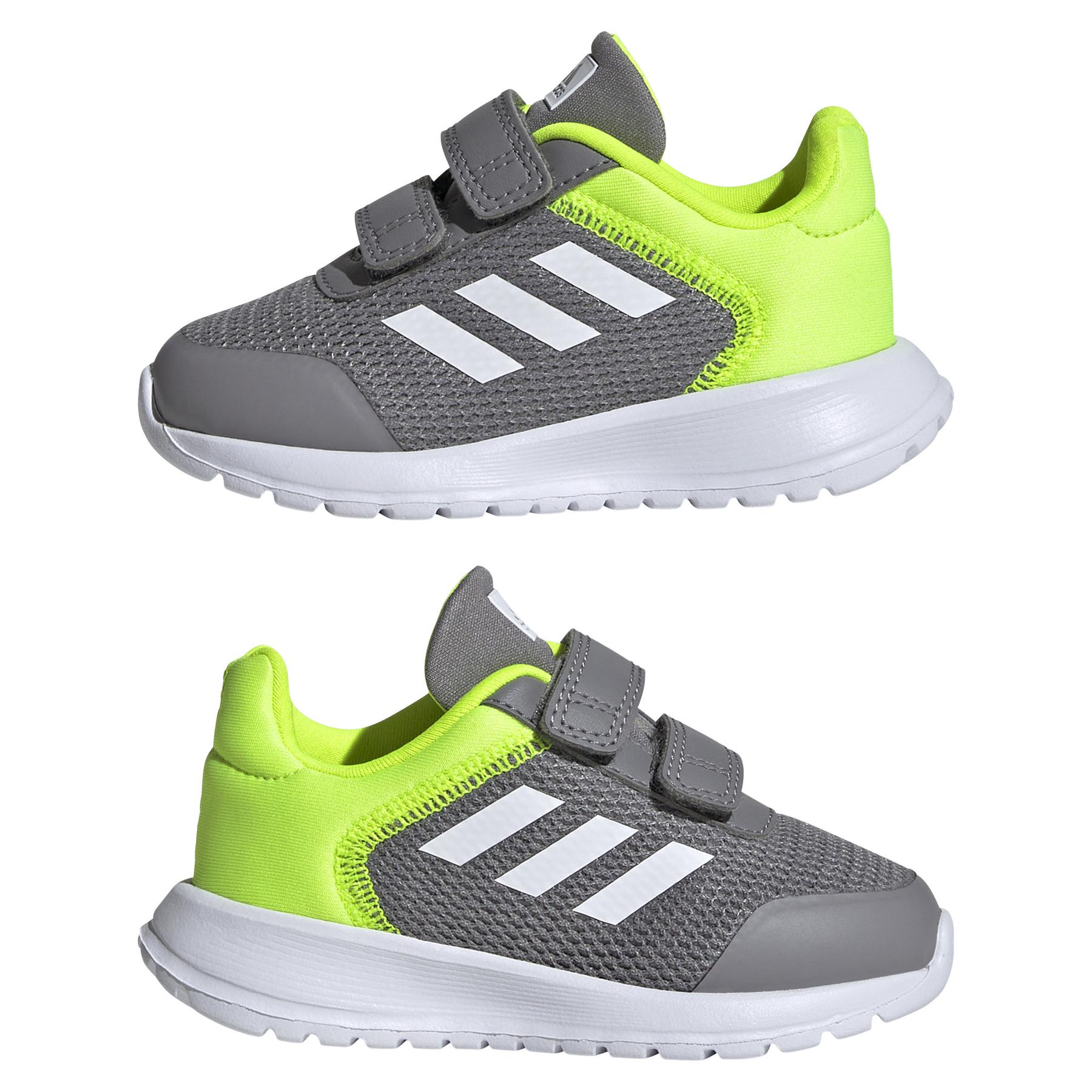 product/a/d/adidas_ig1149_10_footwear_photography_mirrored_pair_view_white.jpg