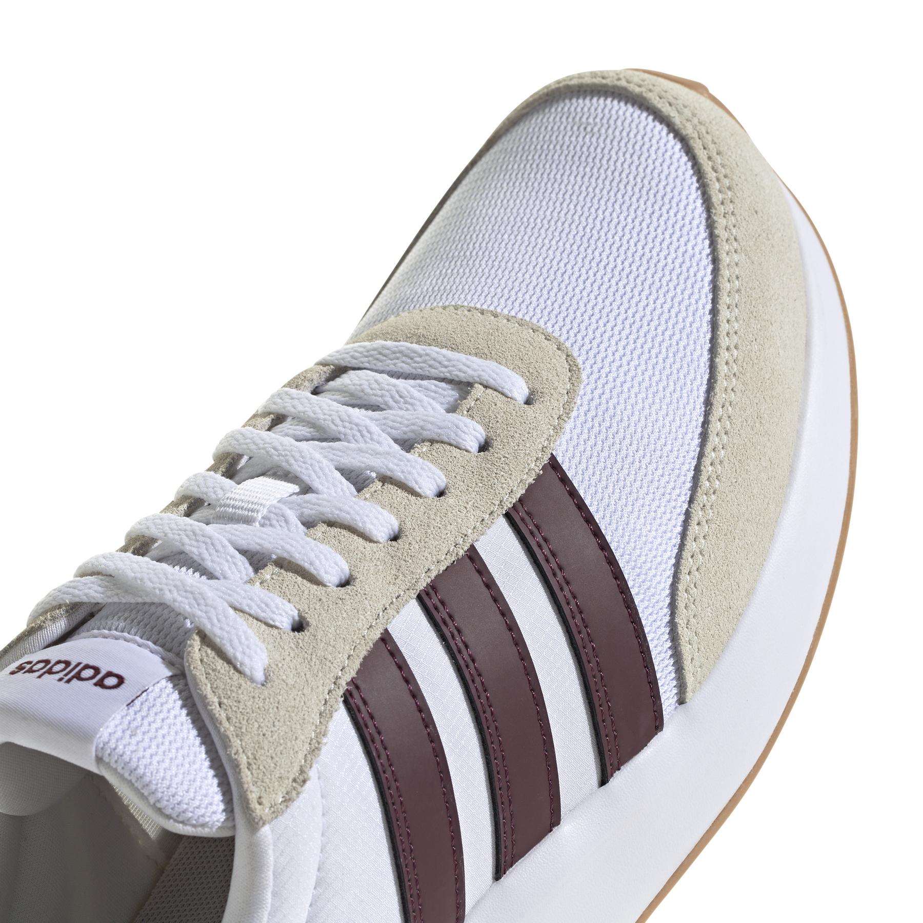a/d/adidas_ig1182_9_footwear_photography_detail_view_2_white.jpg