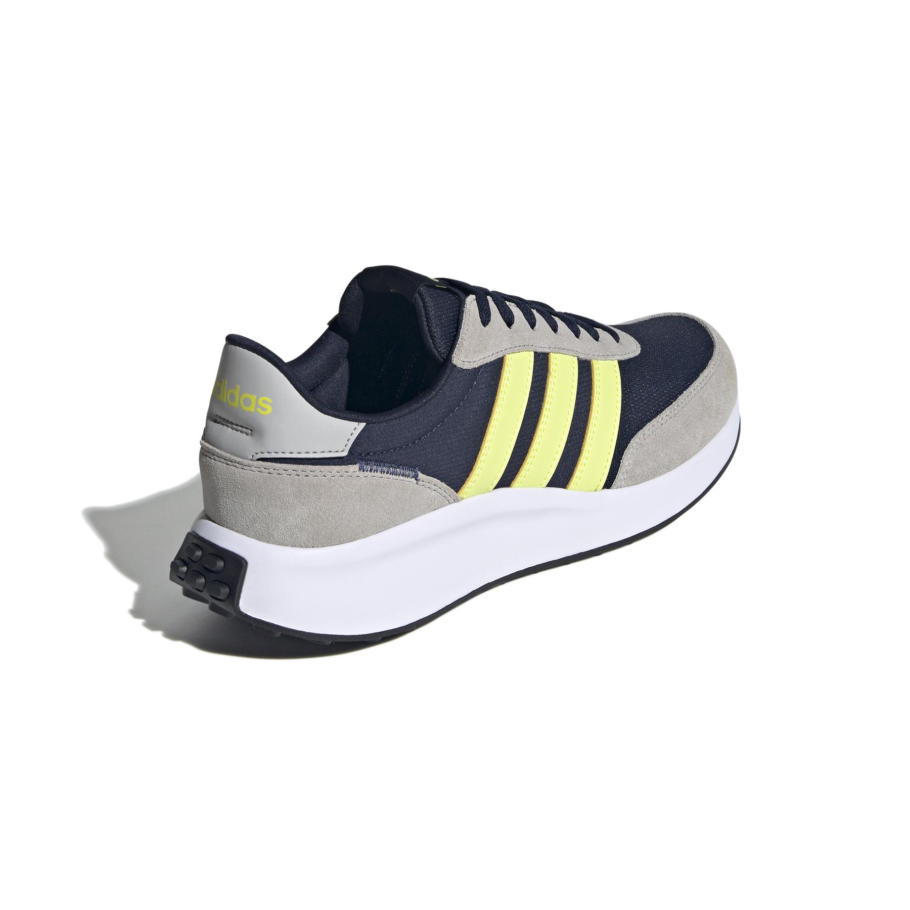 a/d/adidas_ig1184_7_footwear_photography_back_lateral_top_view_white.jpg