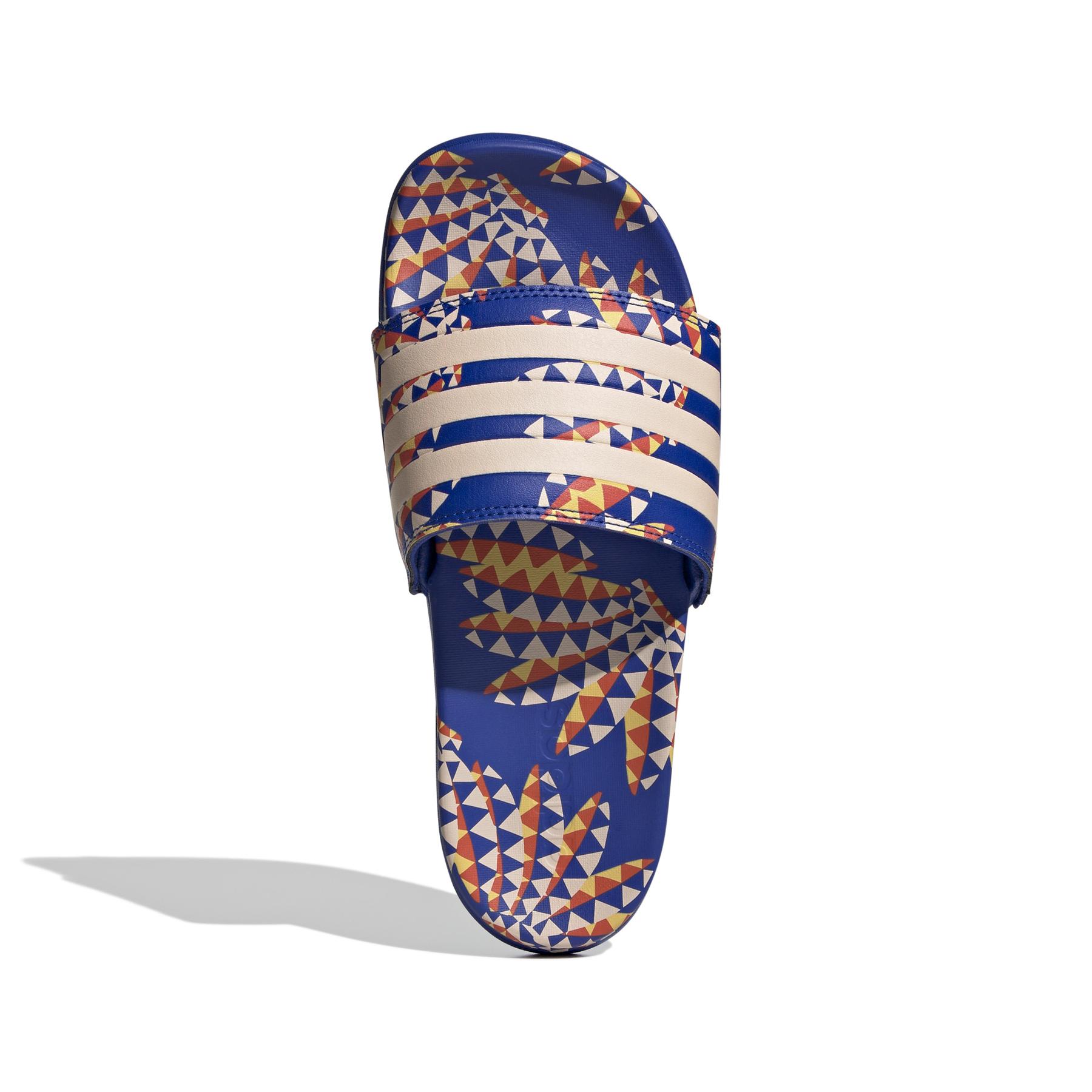 product/a/d/adidas_ig1270_3_footwear_photography_top_portrait_view_white.jpg